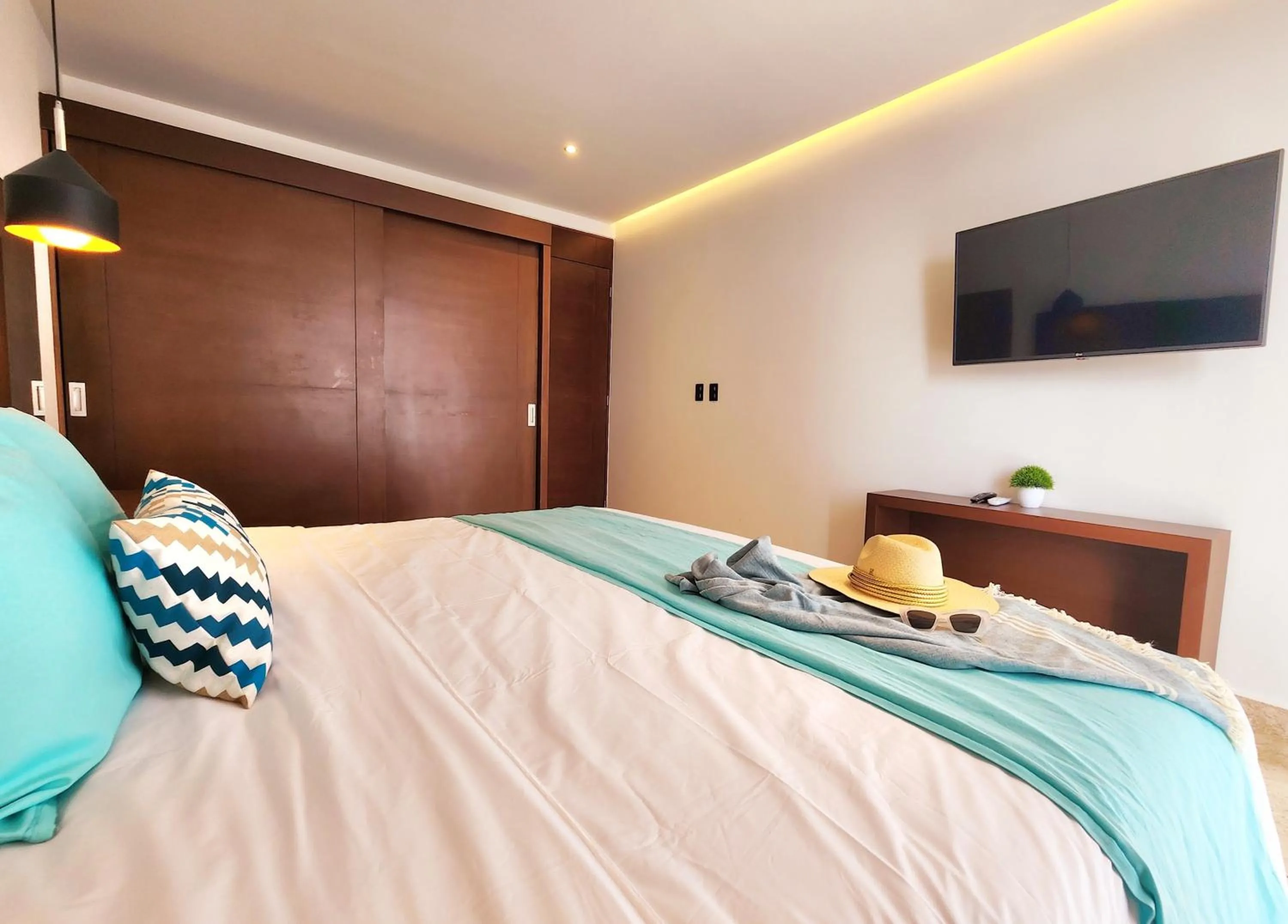 Bed in Meliora by Bunik