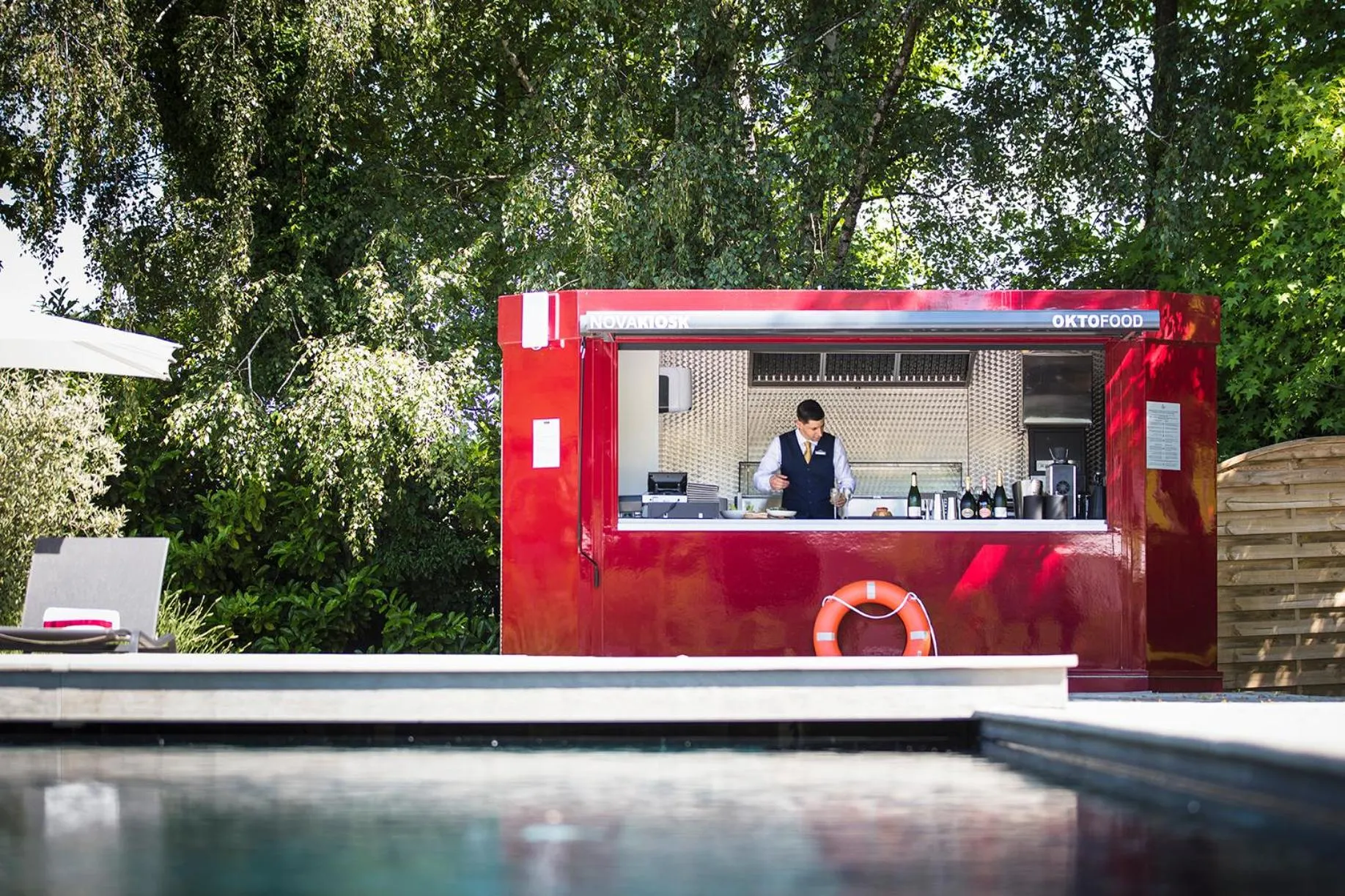 Lounge or bar in Hôtel L'Incomparable & Restaurant Etoilé Aix-Les-Bains