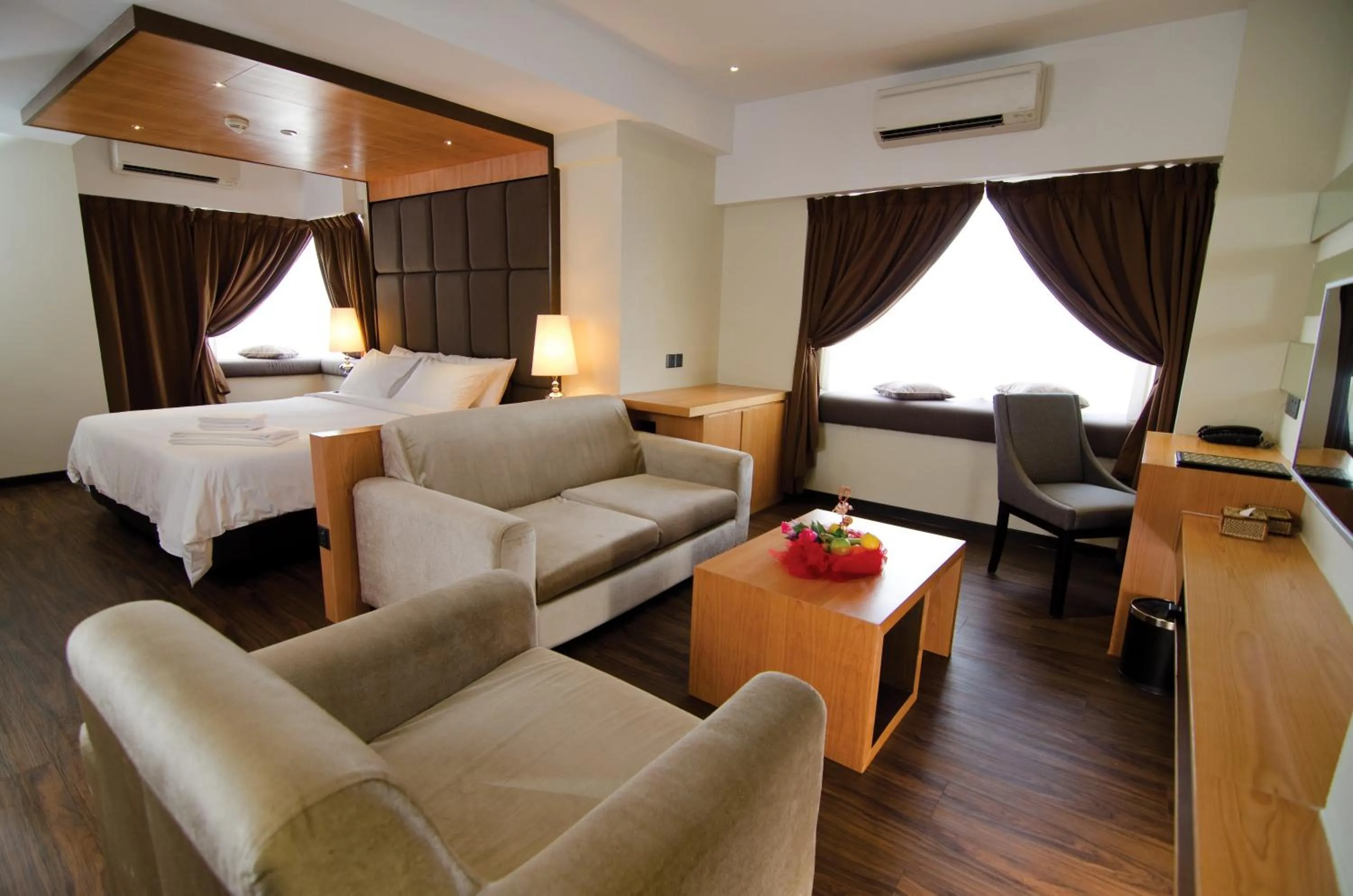 Photo of the whole room, Bed in C'haya Hotel