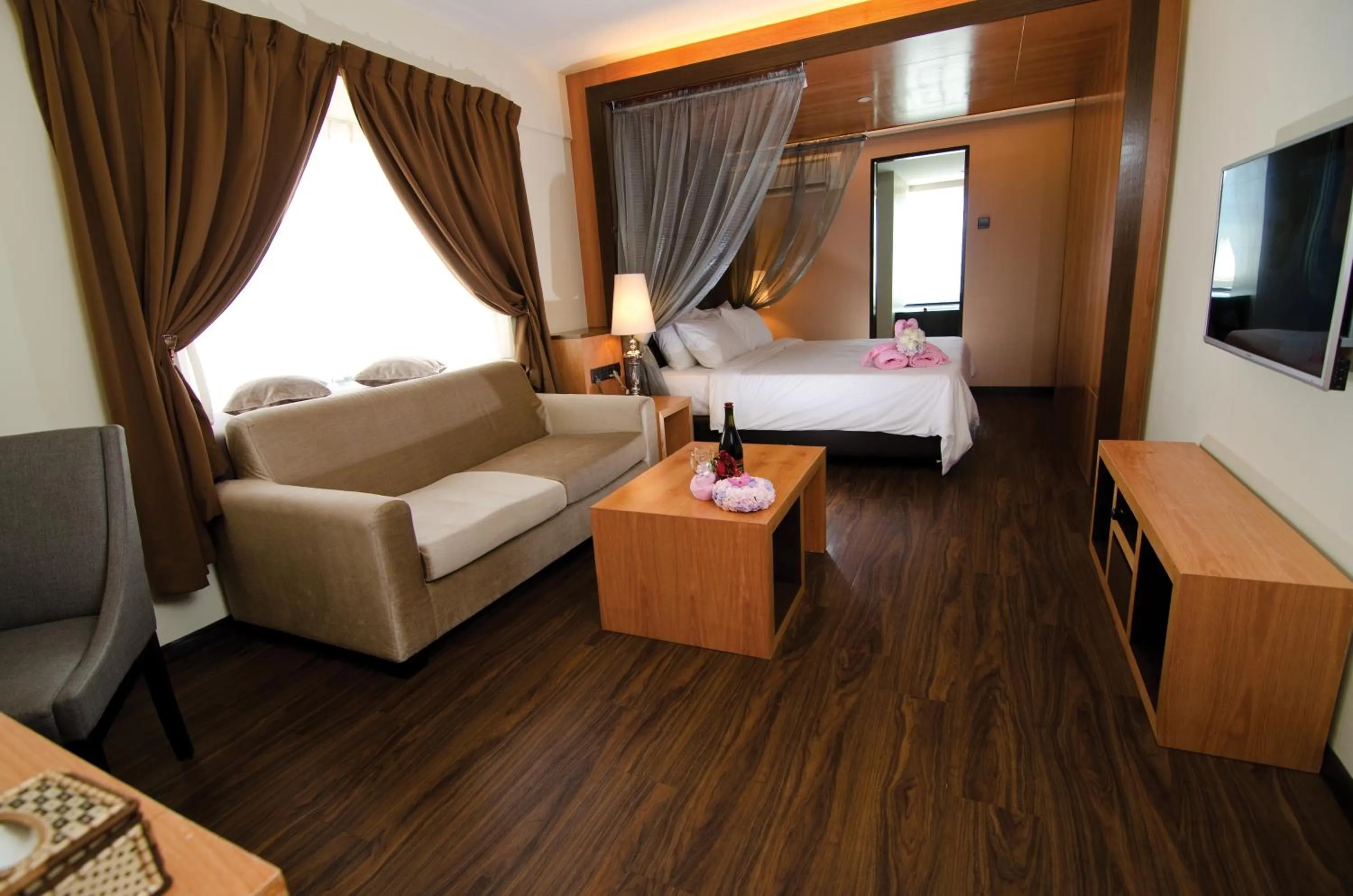 Photo of the whole room, Bed in C'haya Hotel