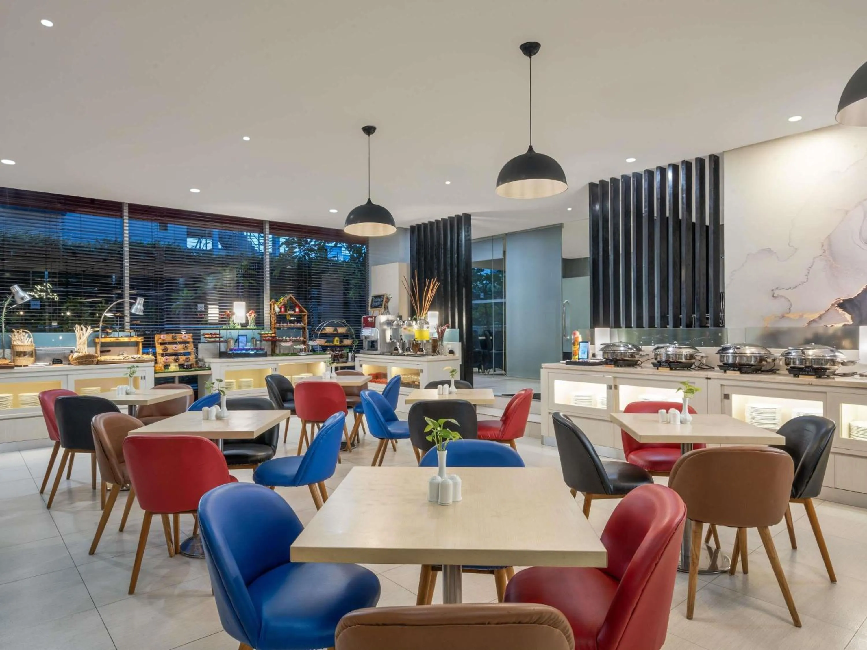Restaurant/places to eat in Ibis Jakarta Senen
