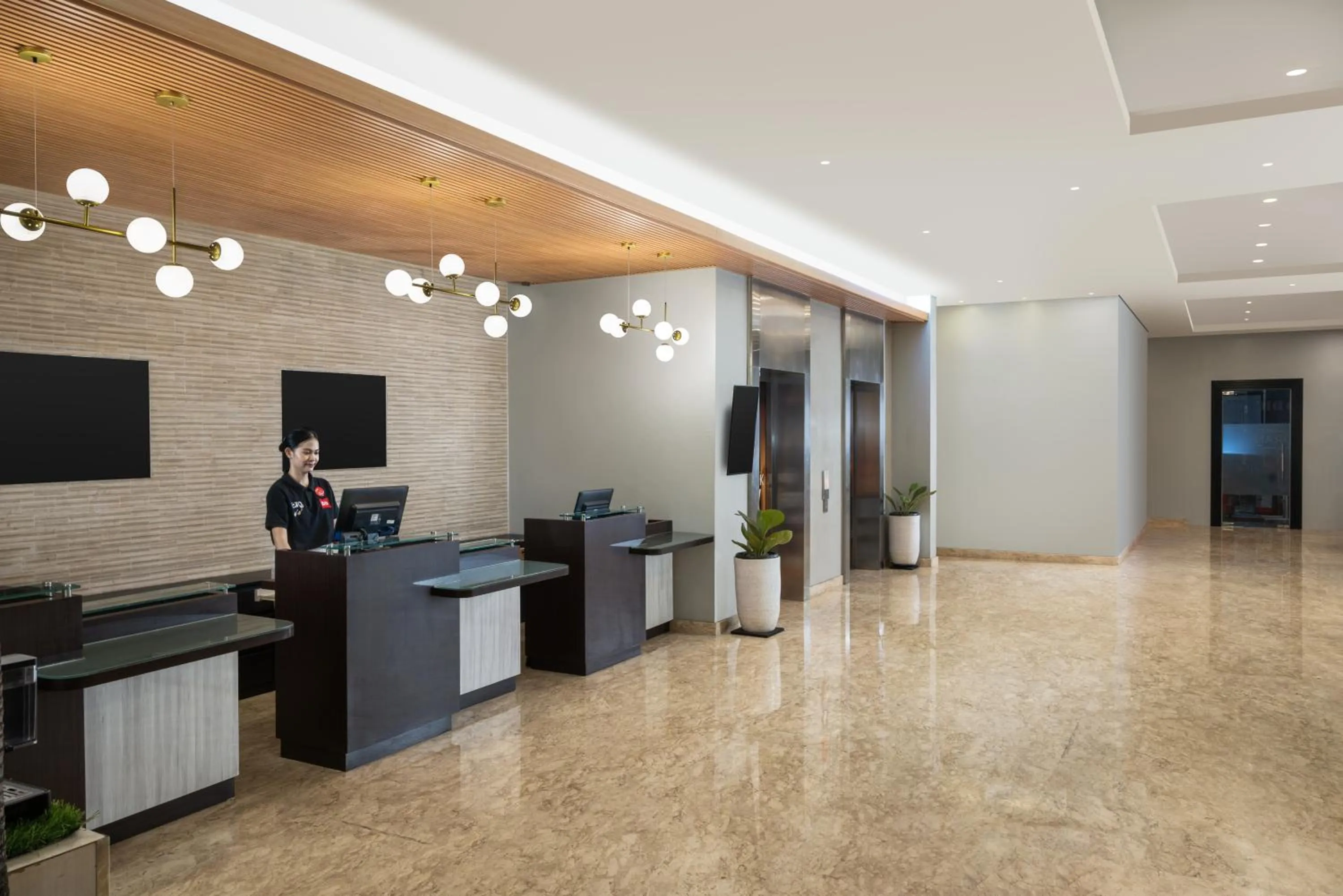 Lobby or reception in Ibis Jakarta Senen