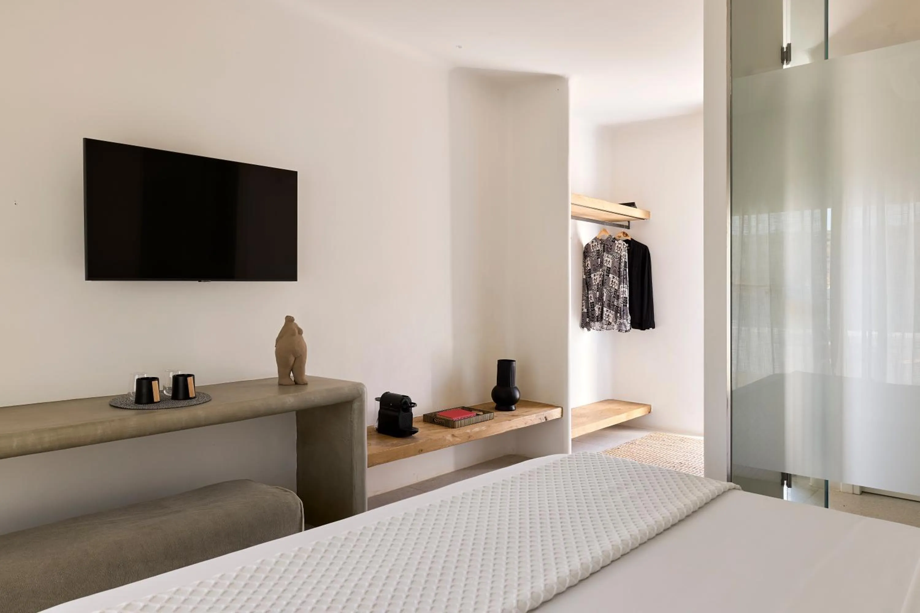 Photo of the whole room, Bed in Artemis Seaside Resort