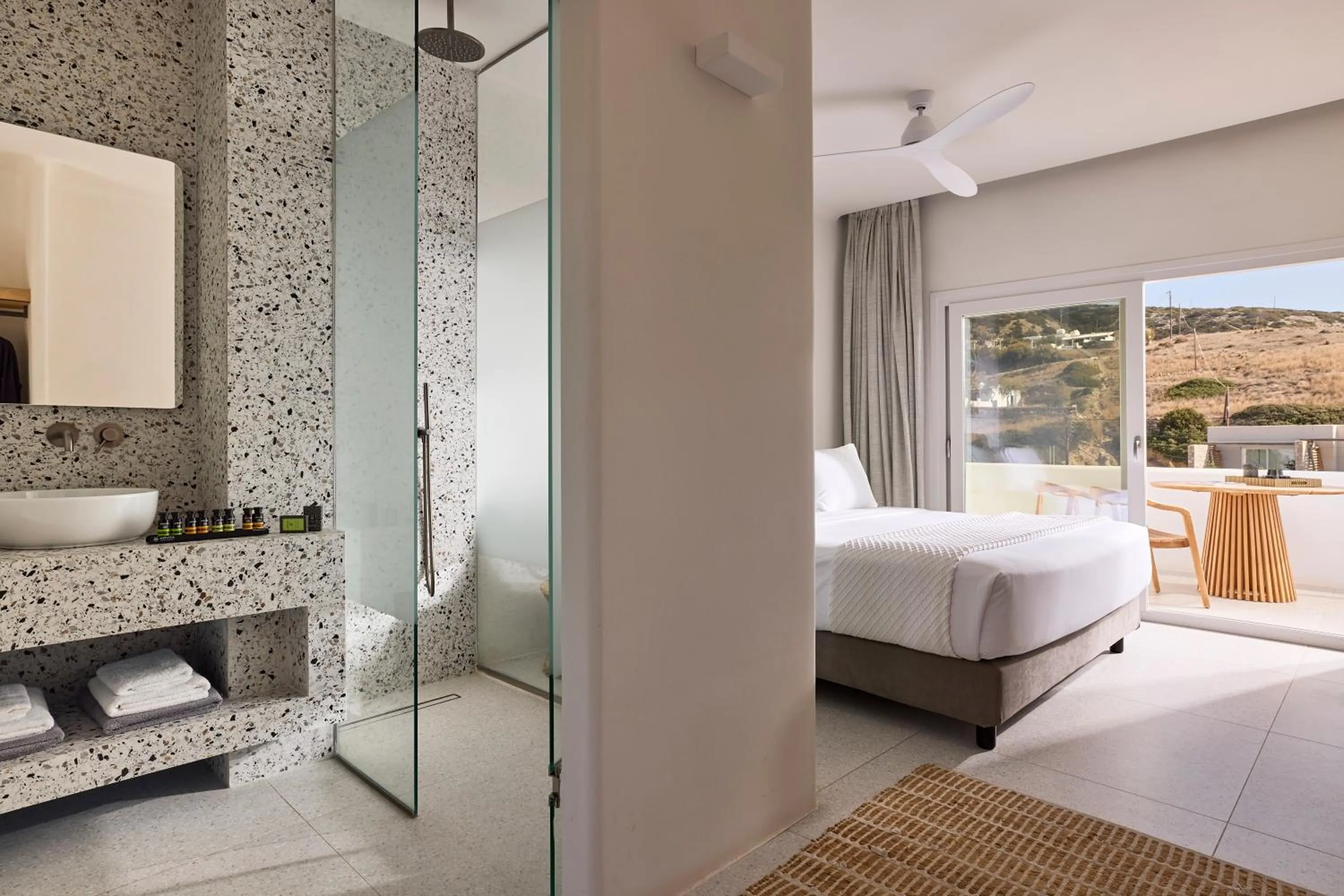 Bathroom, Bed in Artemis Seaside Resort