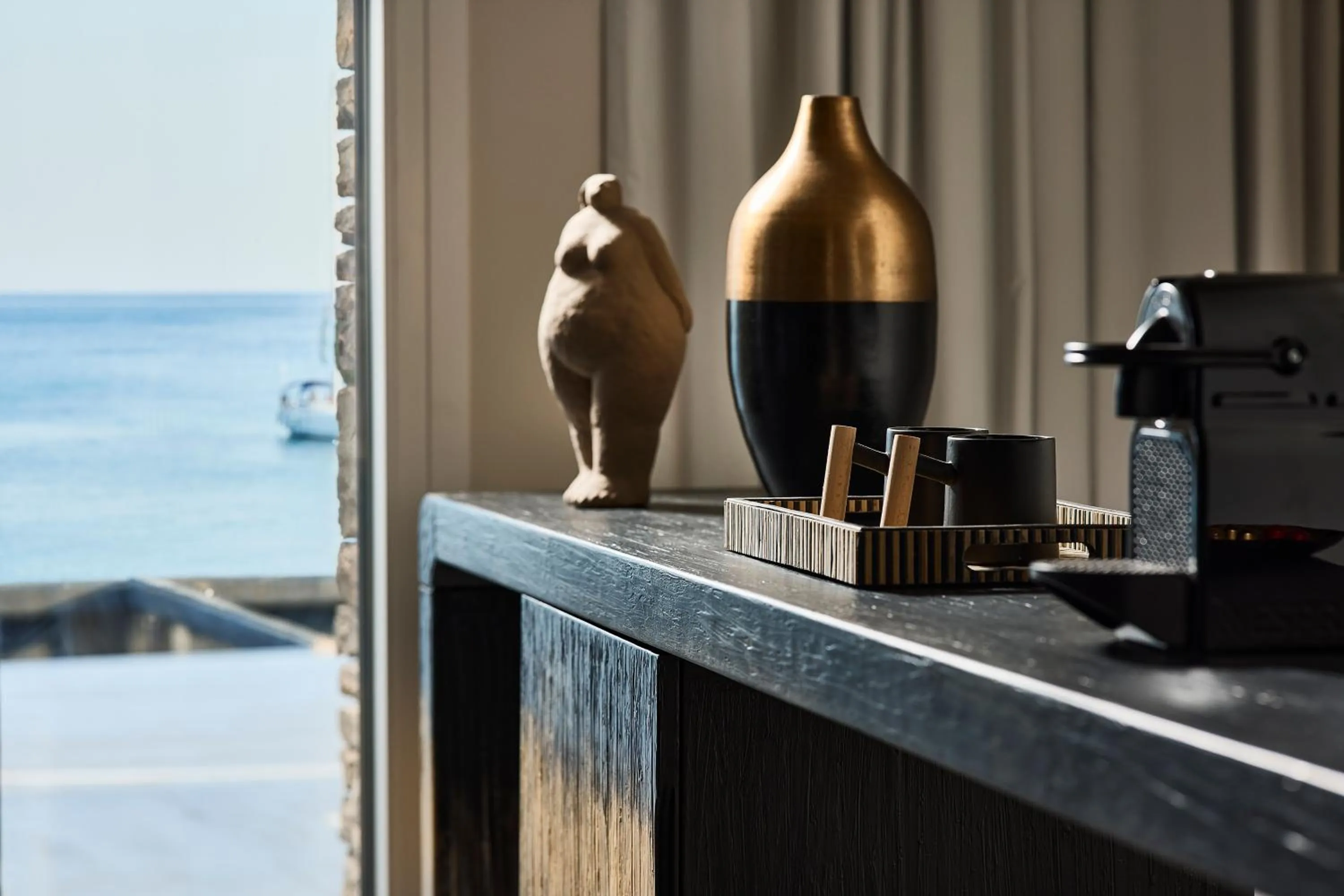 Coffee/tea facilities in Artemis Seaside Resort