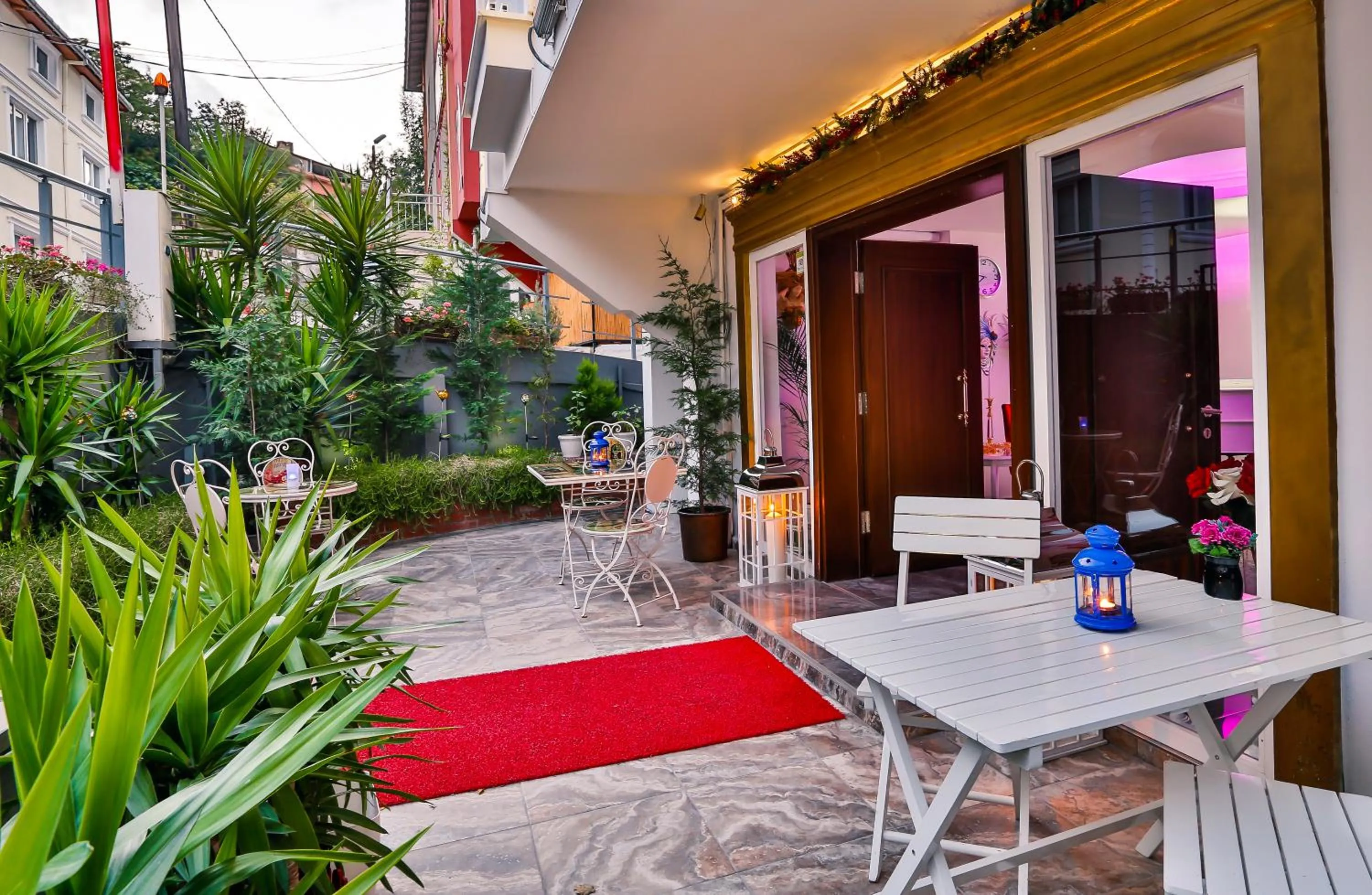 Garden in Bellezza Hotel Ortakoy