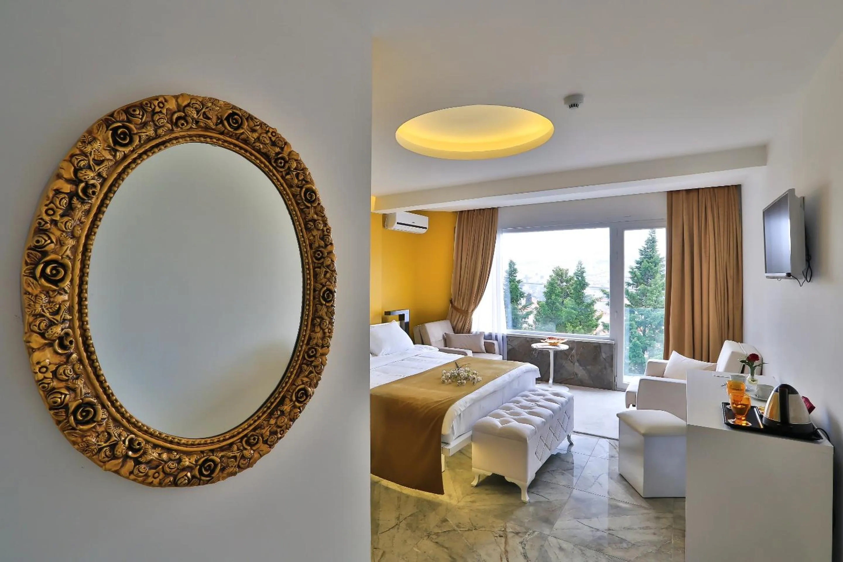 Photo of the whole room in Bellezza Hotel Ortakoy