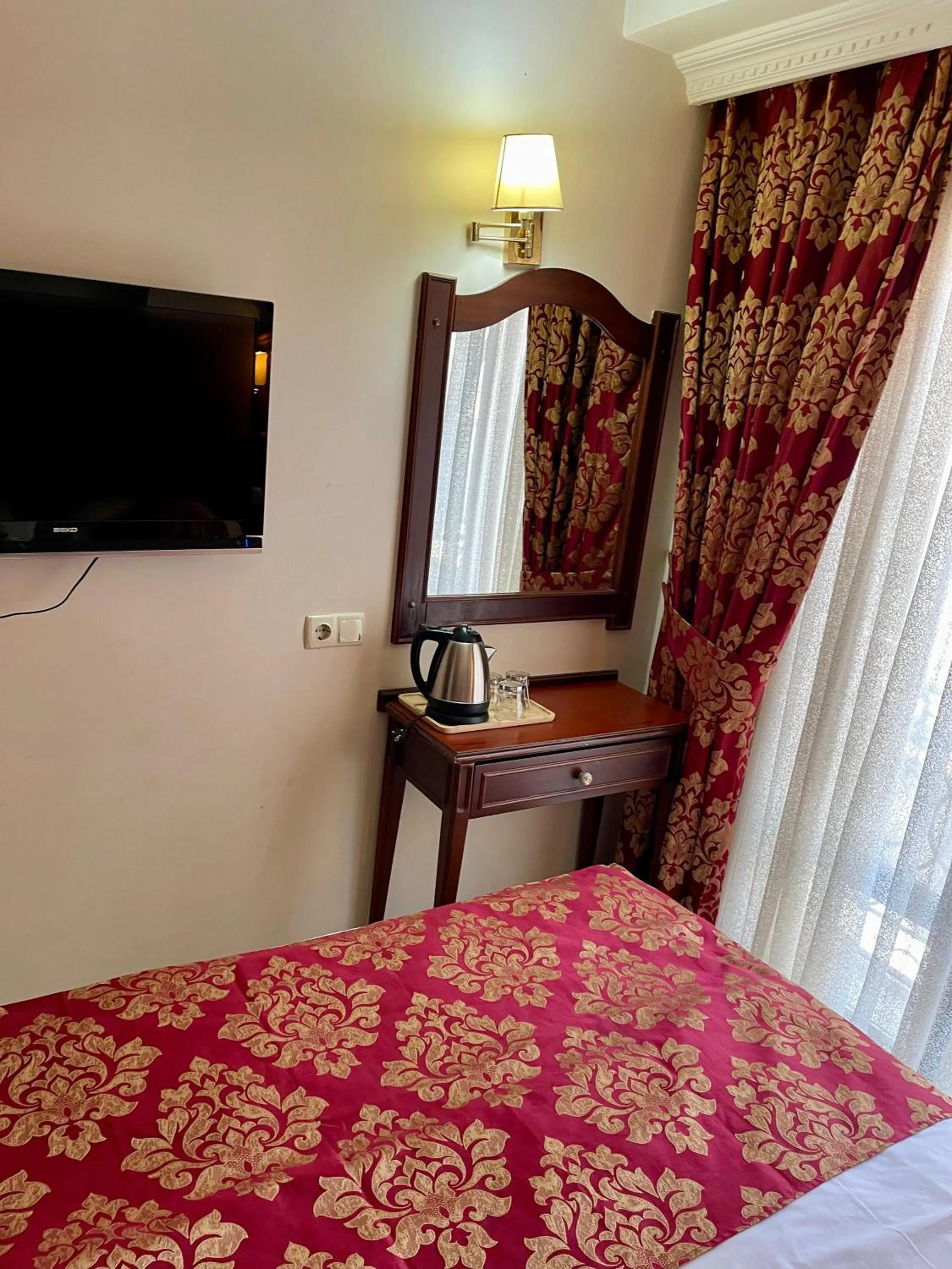 Bed in Istanbul Newcity Hotel