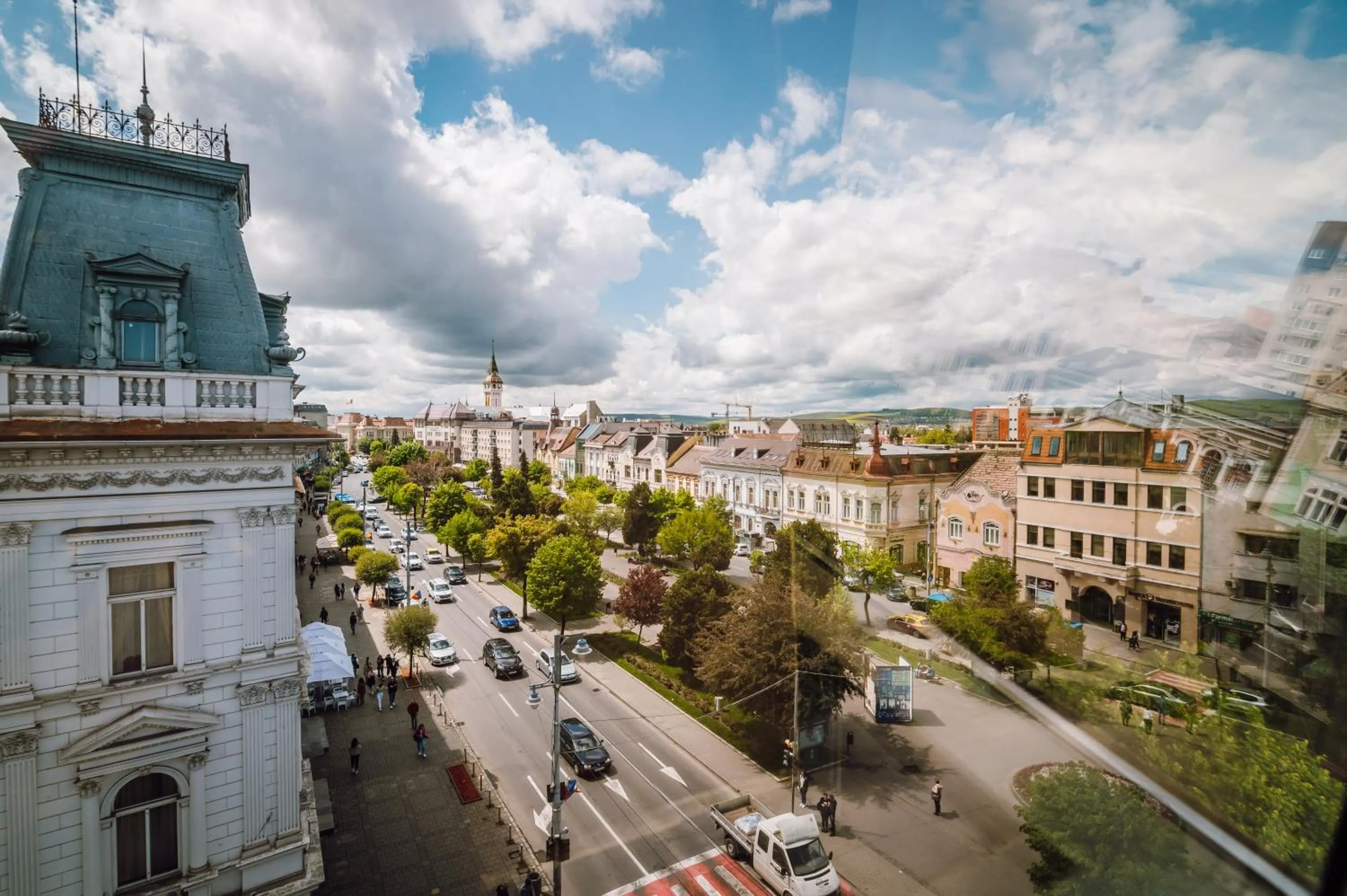 Plaza V Executive Hotel