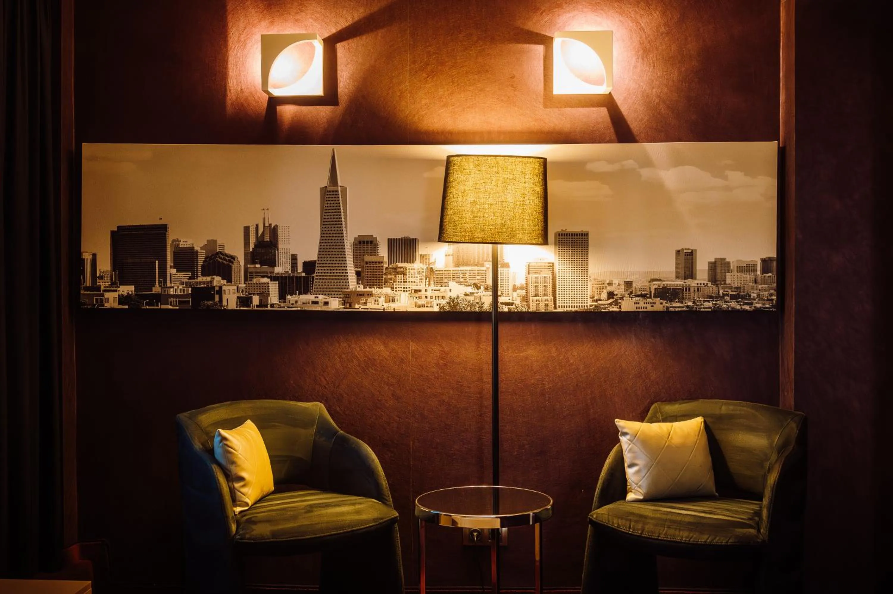 Plaza V Executive Hotel