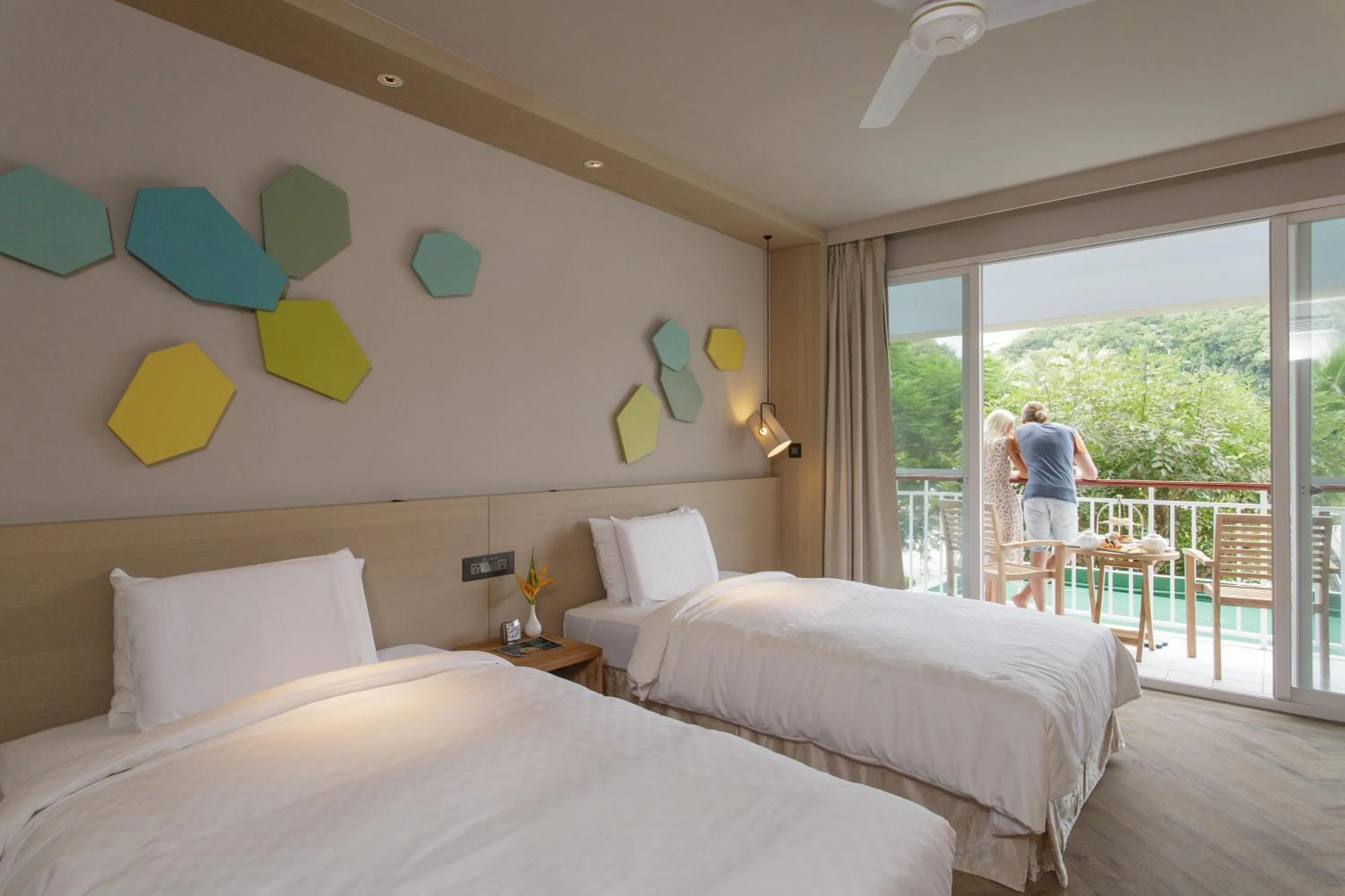 Bedroom, Bed in Palau Royal Resort