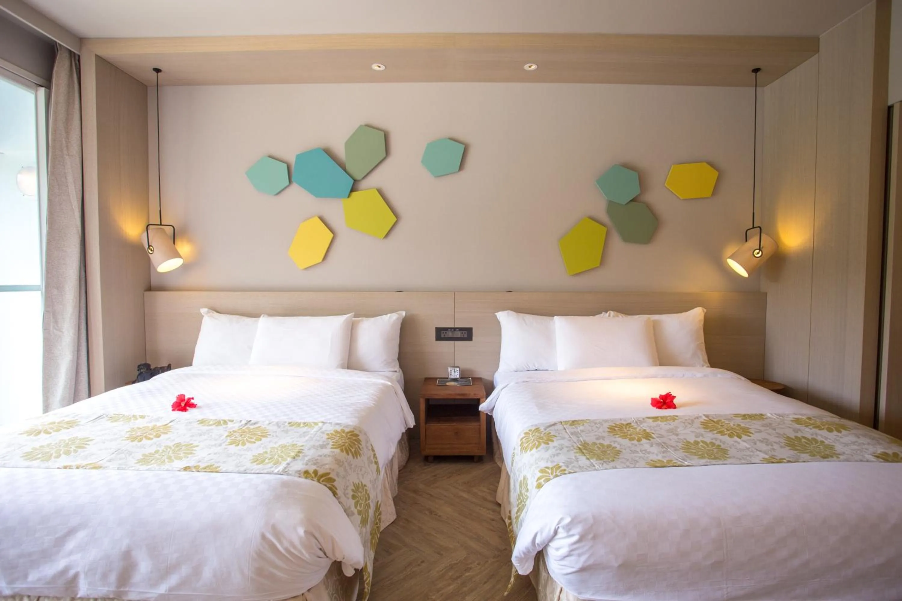 Bedroom, Bed in Palau Royal Resort