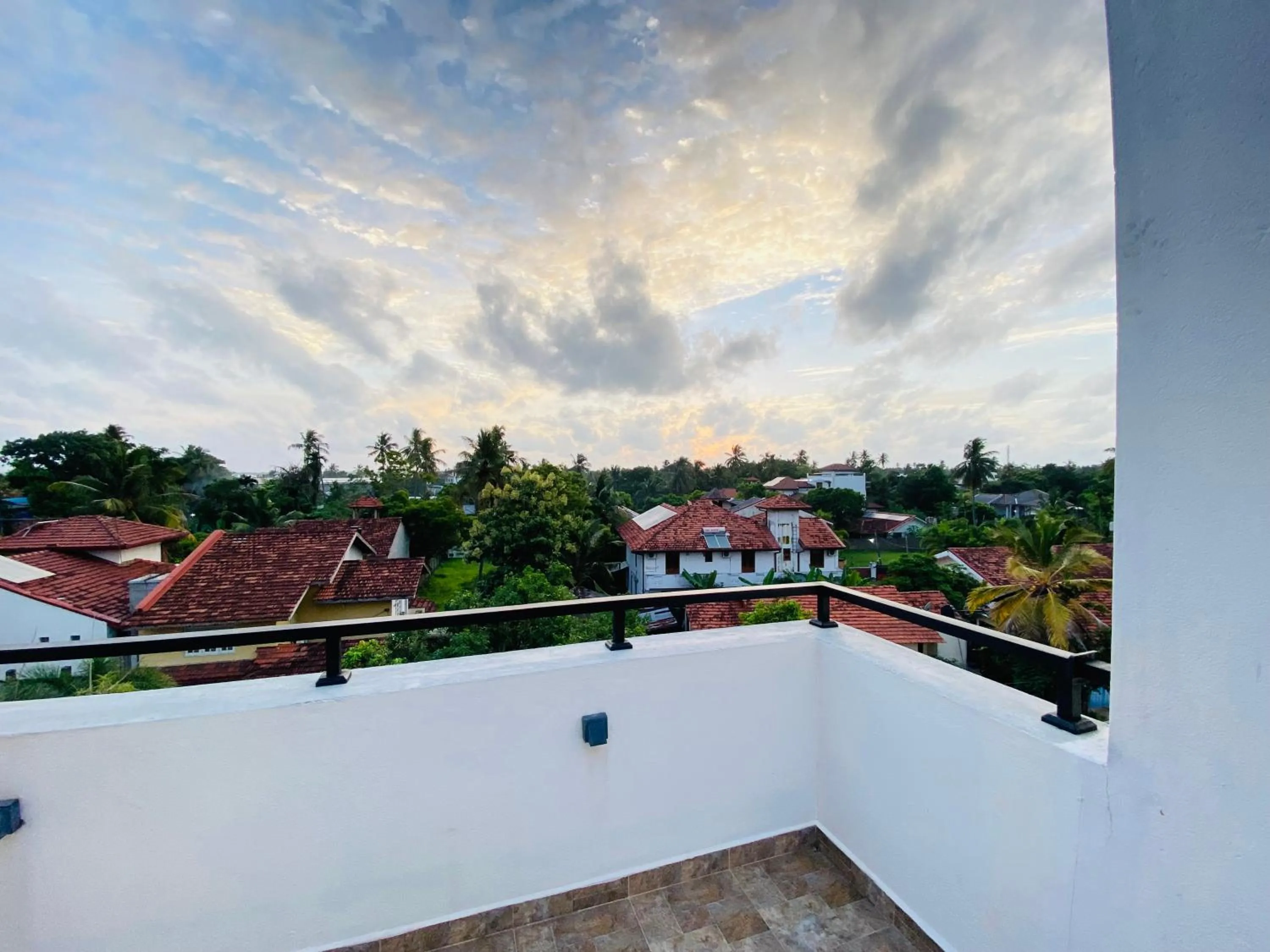 Srimadis Villa near Airport - Negombo