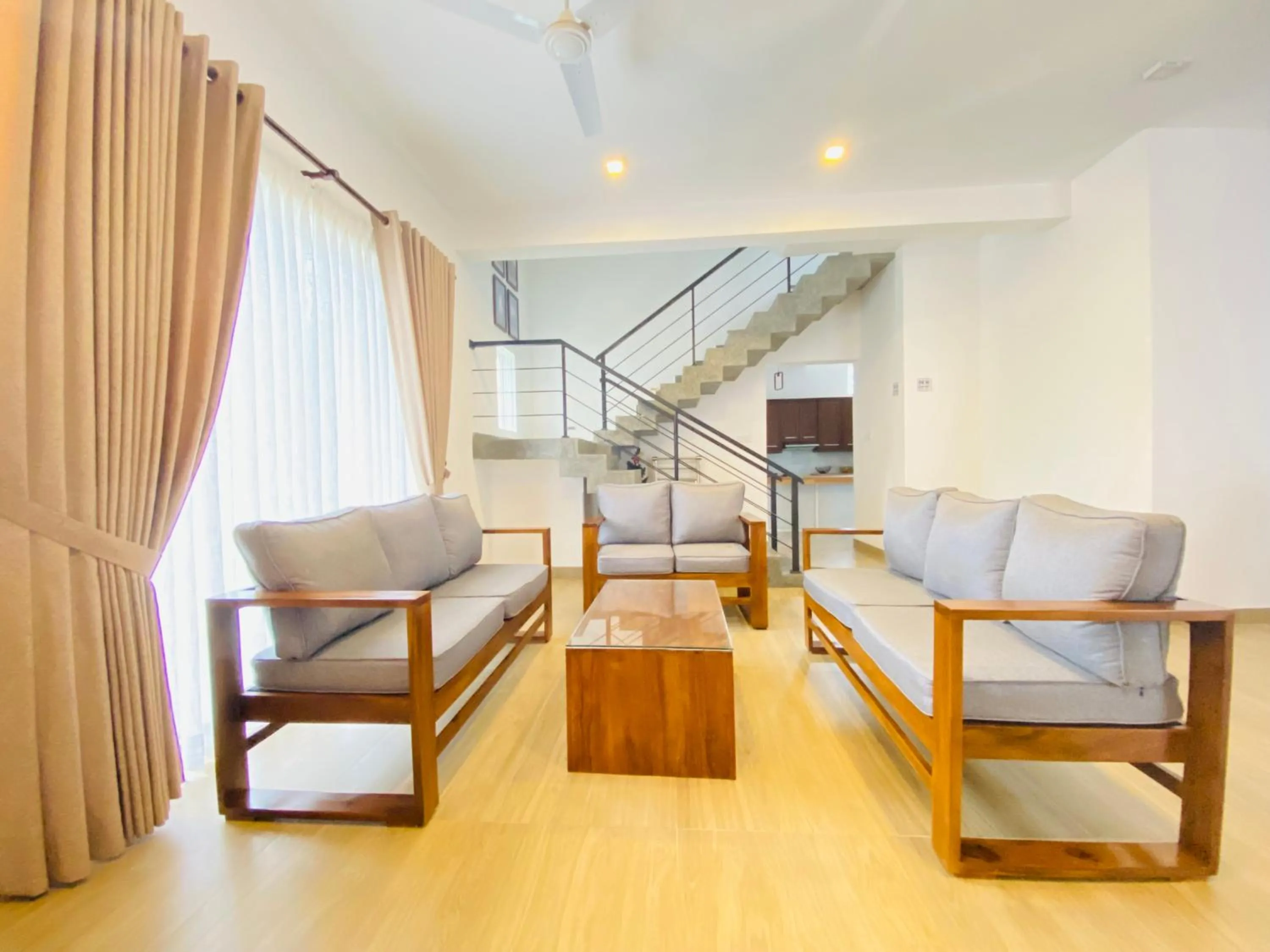 Srimadis Villa near Airport - Negombo