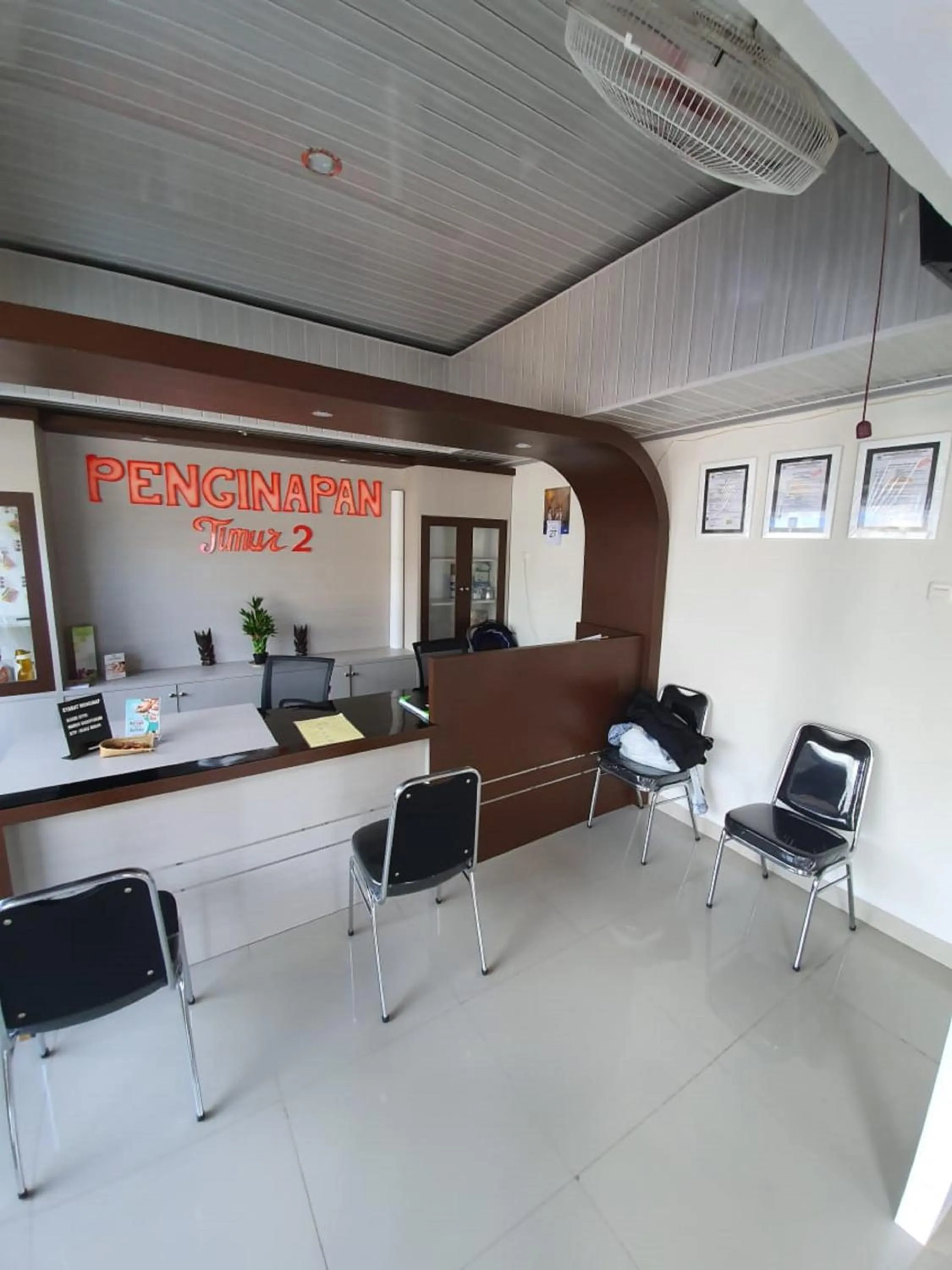 Lobby or reception in RedDoorz near Palembang Airport 2