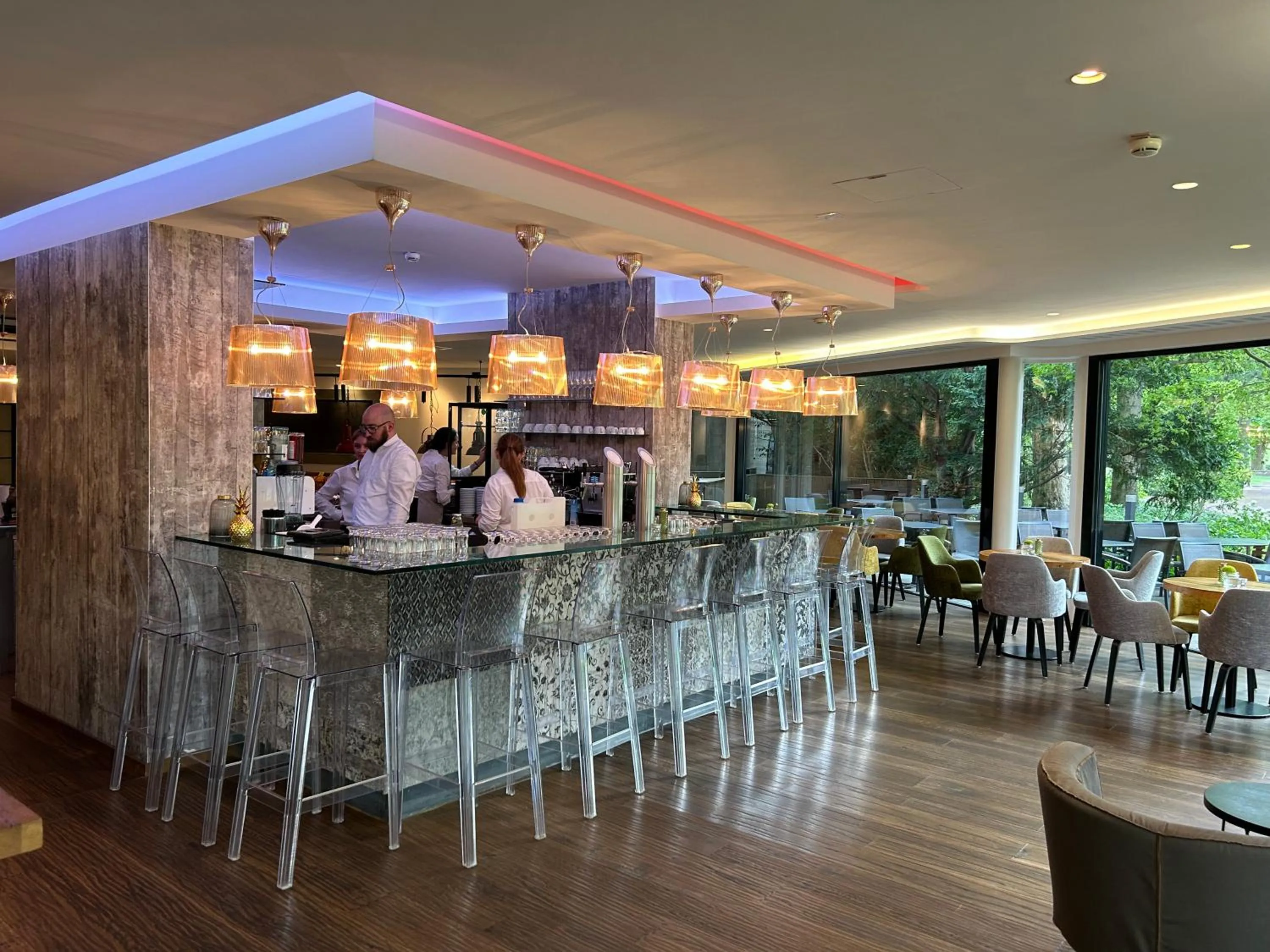 Restaurant/places to eat in Congress Hotel am Stadtpark