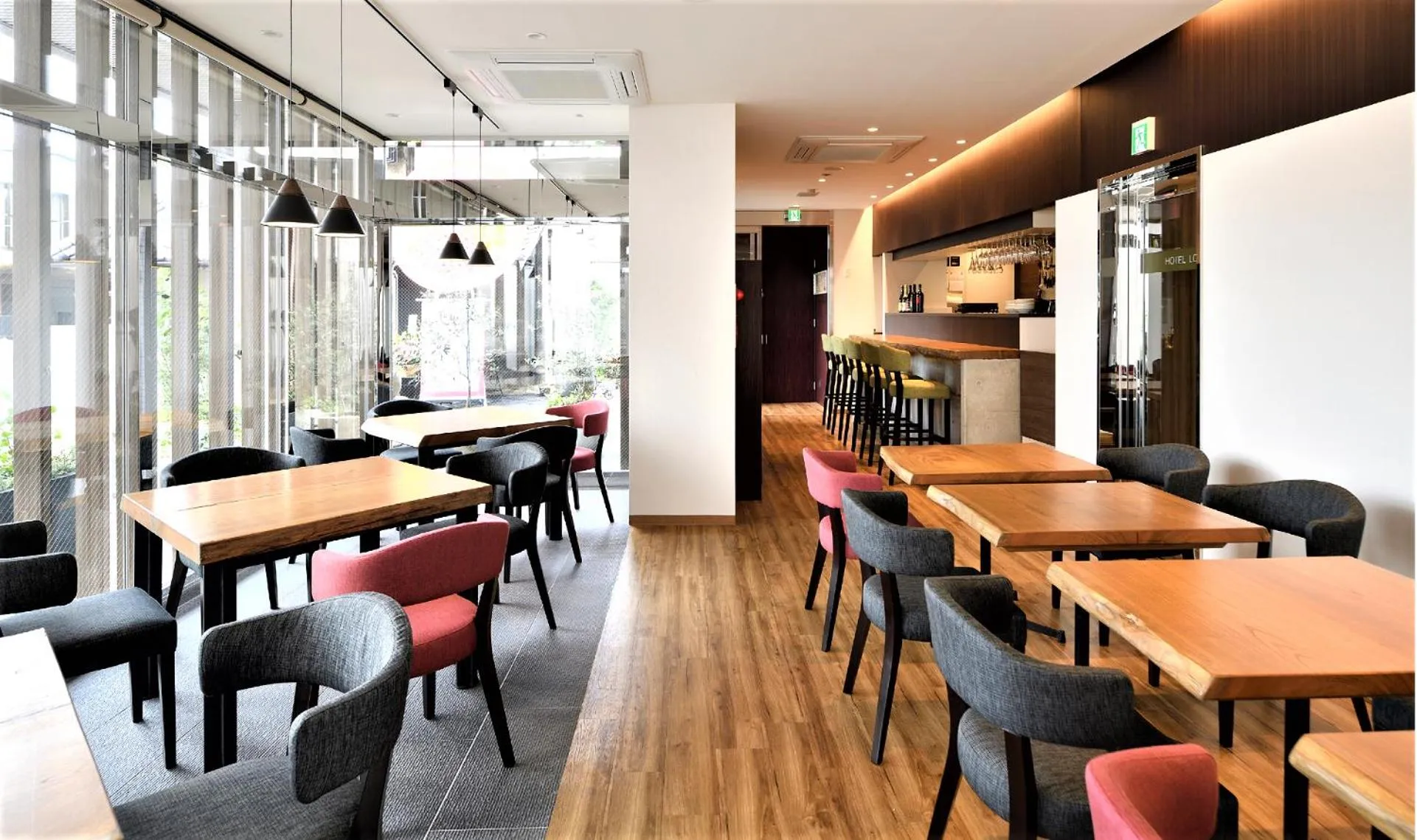 Restaurant/places to eat in HOTEL SOSHA