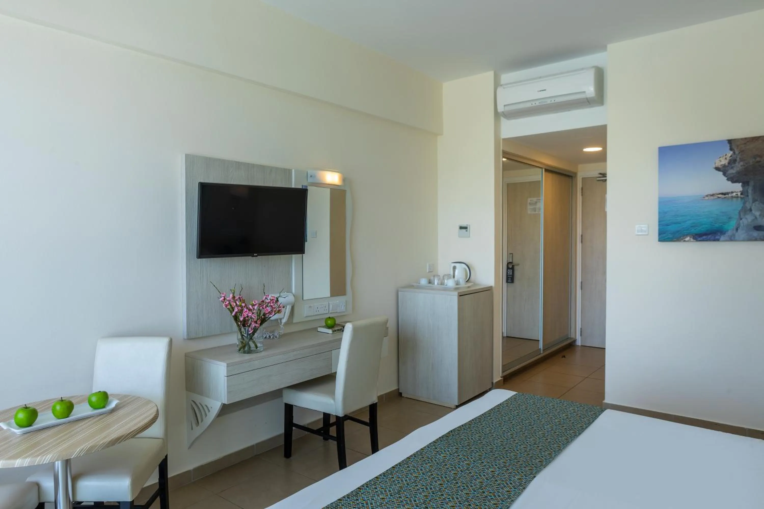 Bed in Tofinis Hotel