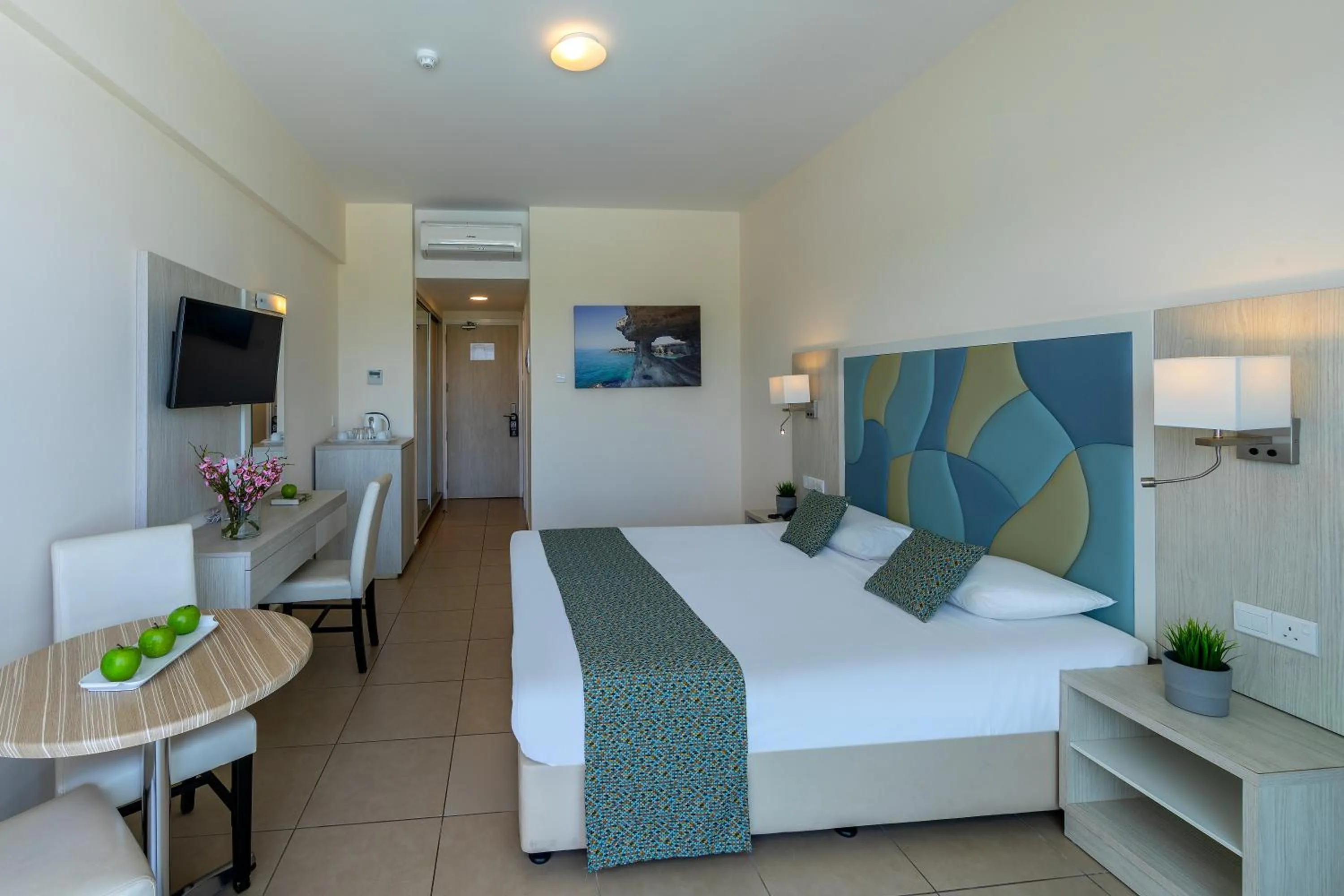 Bed in Tofinis Hotel