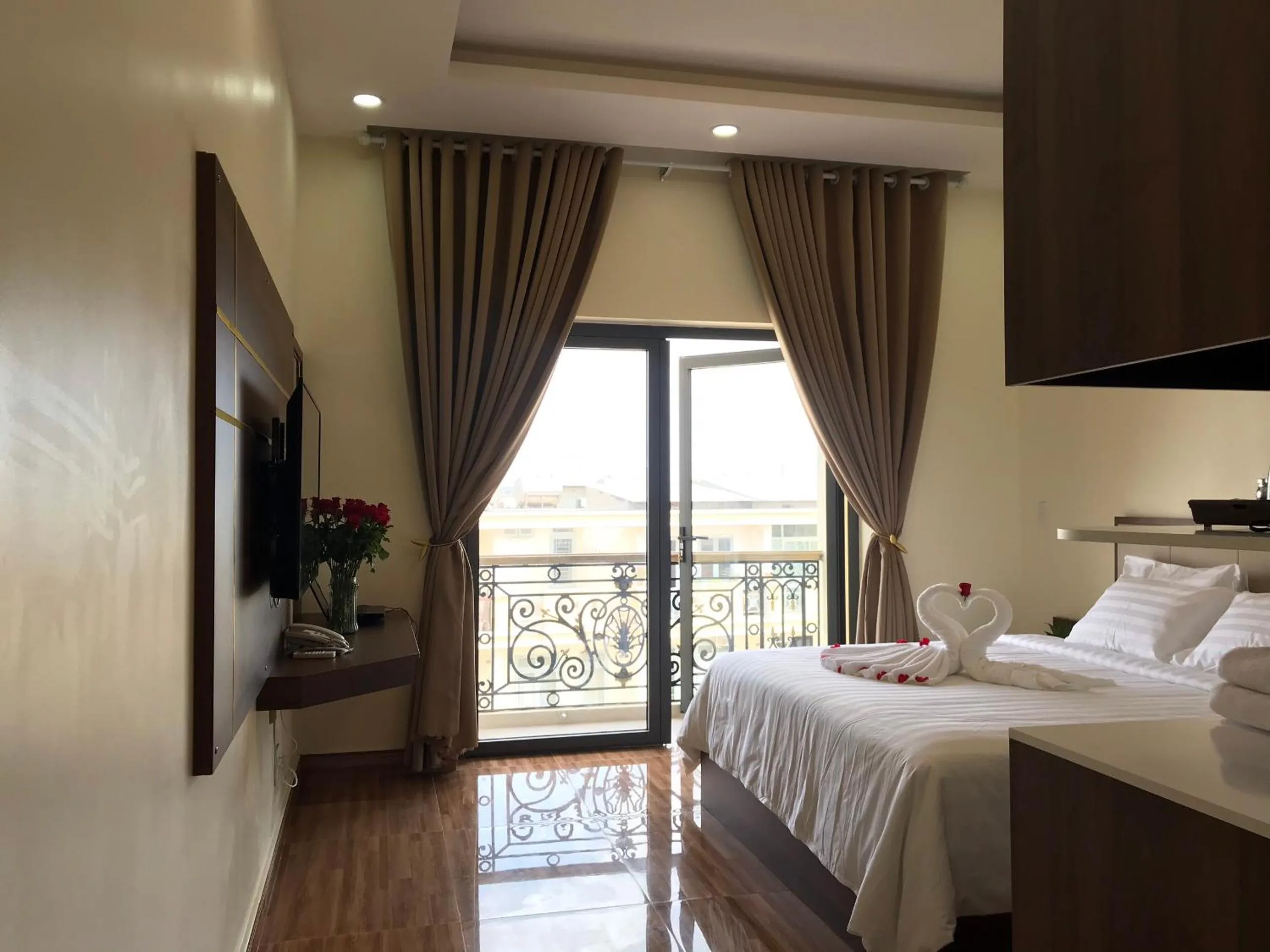 Bed in Winston Hotel Riverside