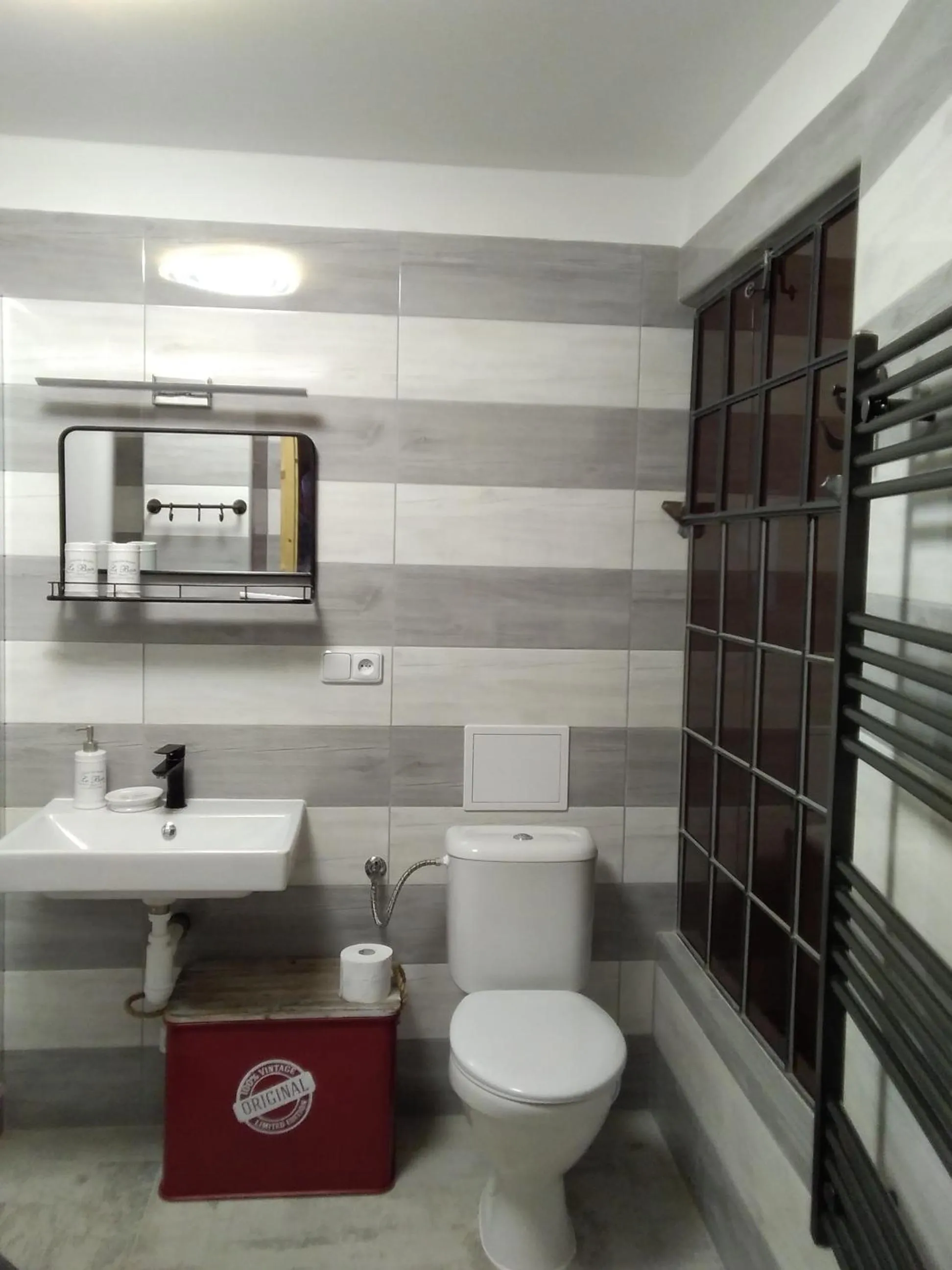 Toilet in Lomnice nad Popelkou