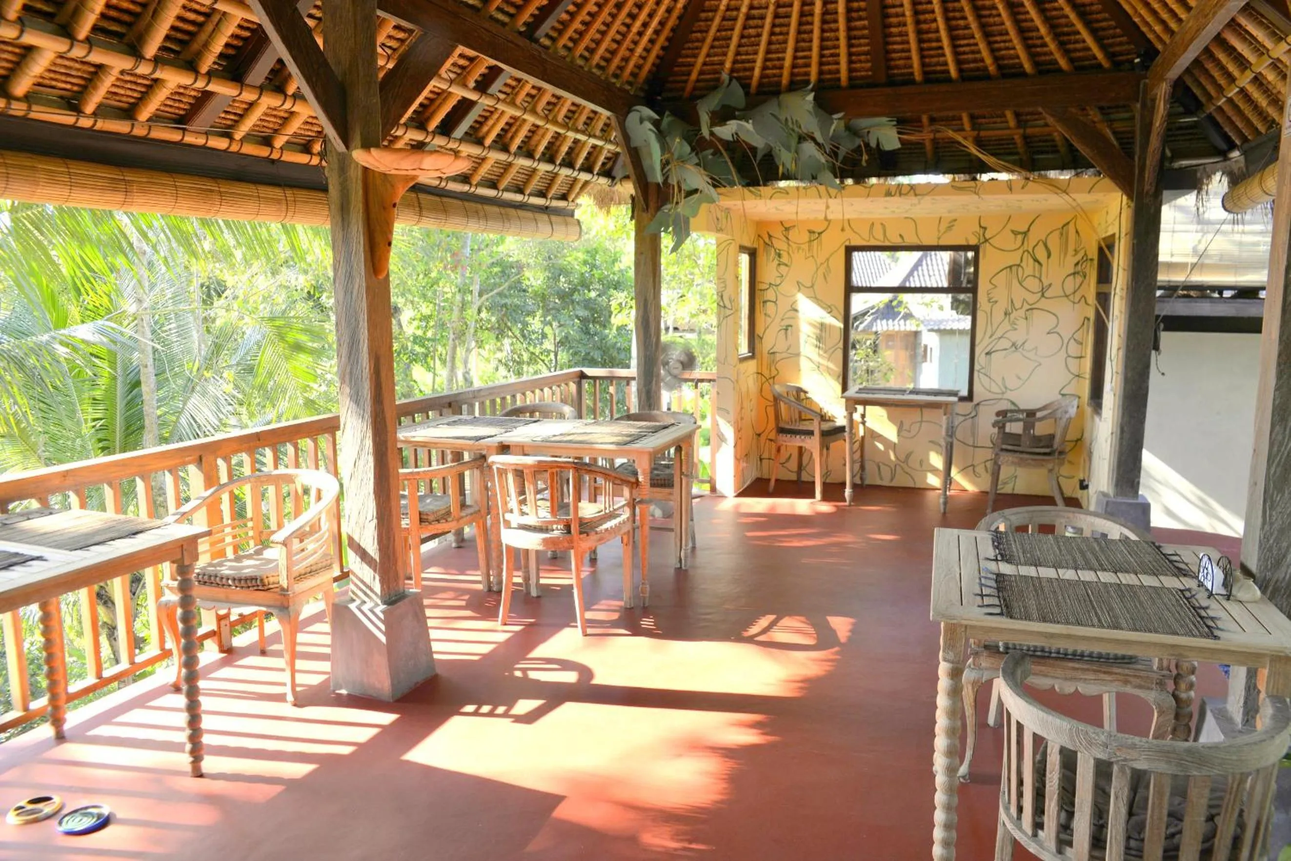 Restaurant/places to eat in Prashanti Bali