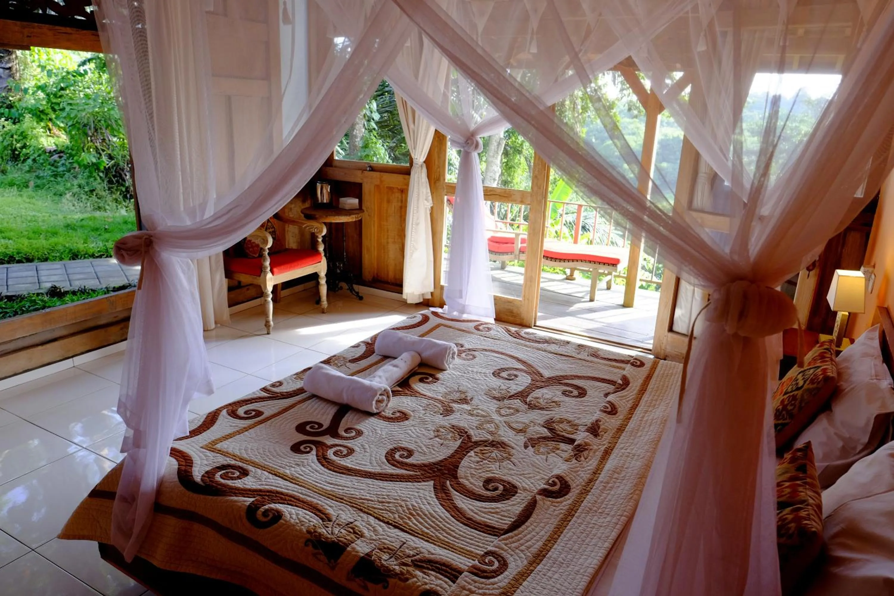 Photo of the whole room, Bed in Prashanti Bali