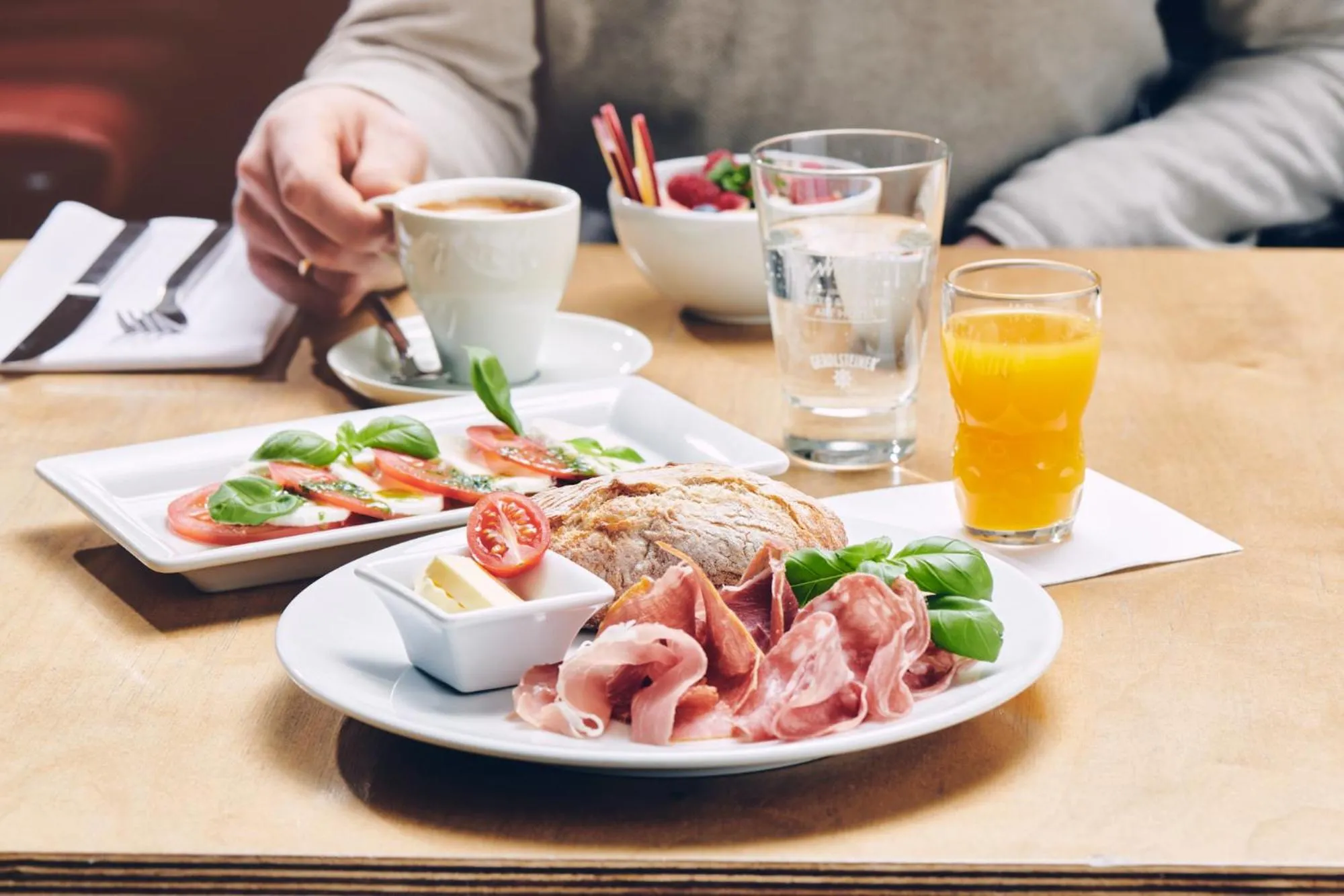 Restaurant/places to eat in art Hotel Tucholsky