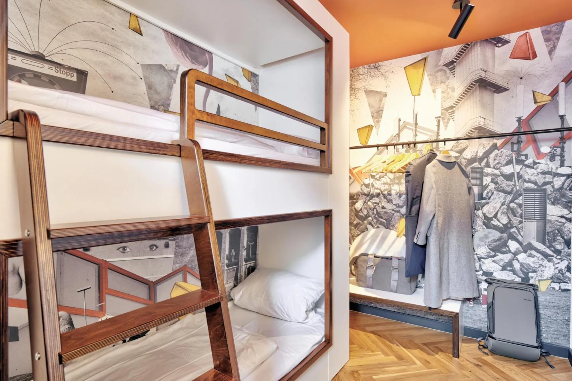 bunk bed, Bed in art Hotel Tucholsky