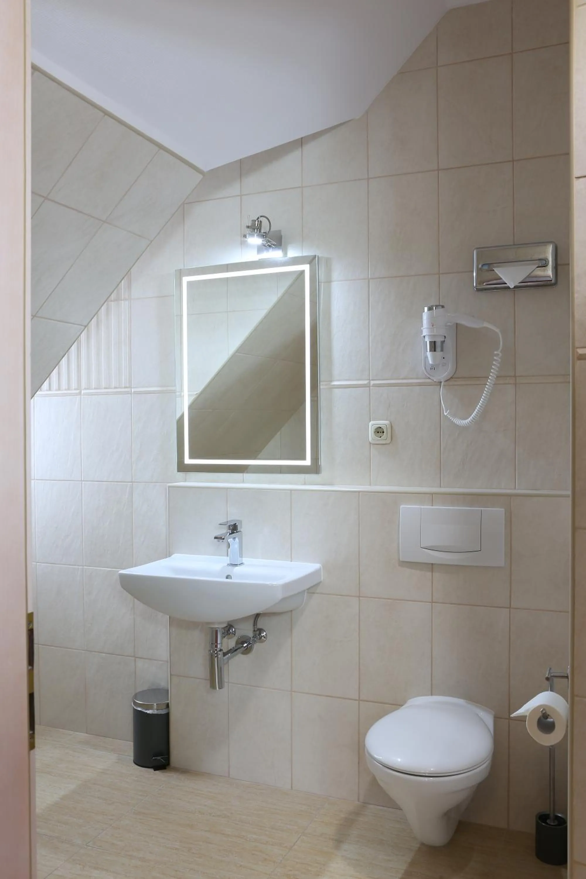 Toilet in Hotel 3 Linden