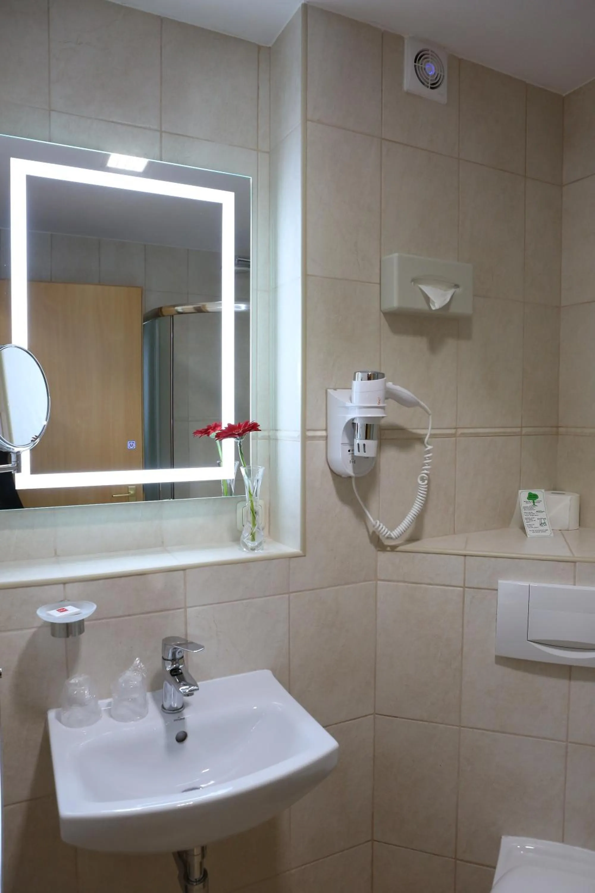 Toilet in Hotel 3 Linden