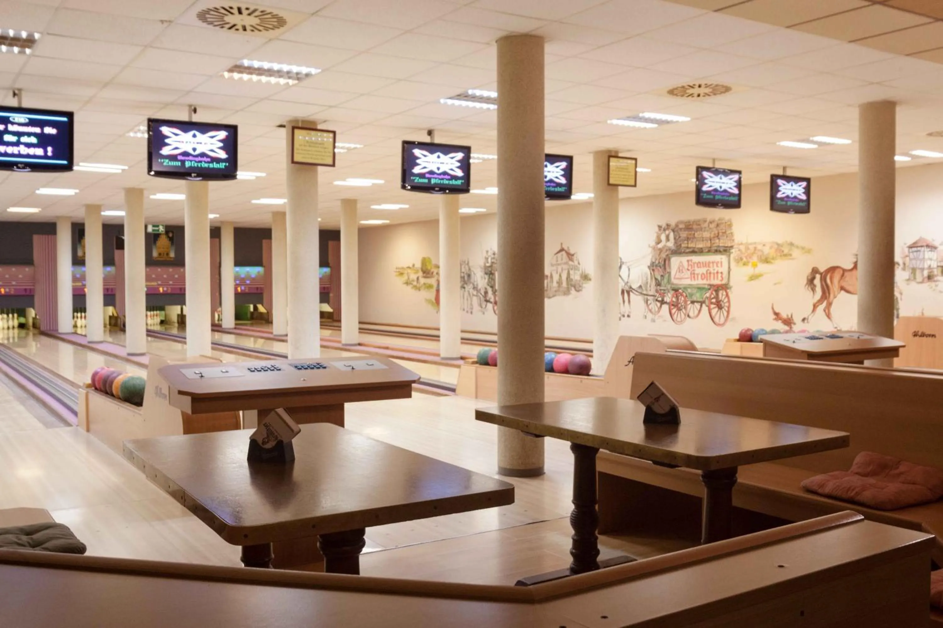 Bowling in Hotel 3 Linden