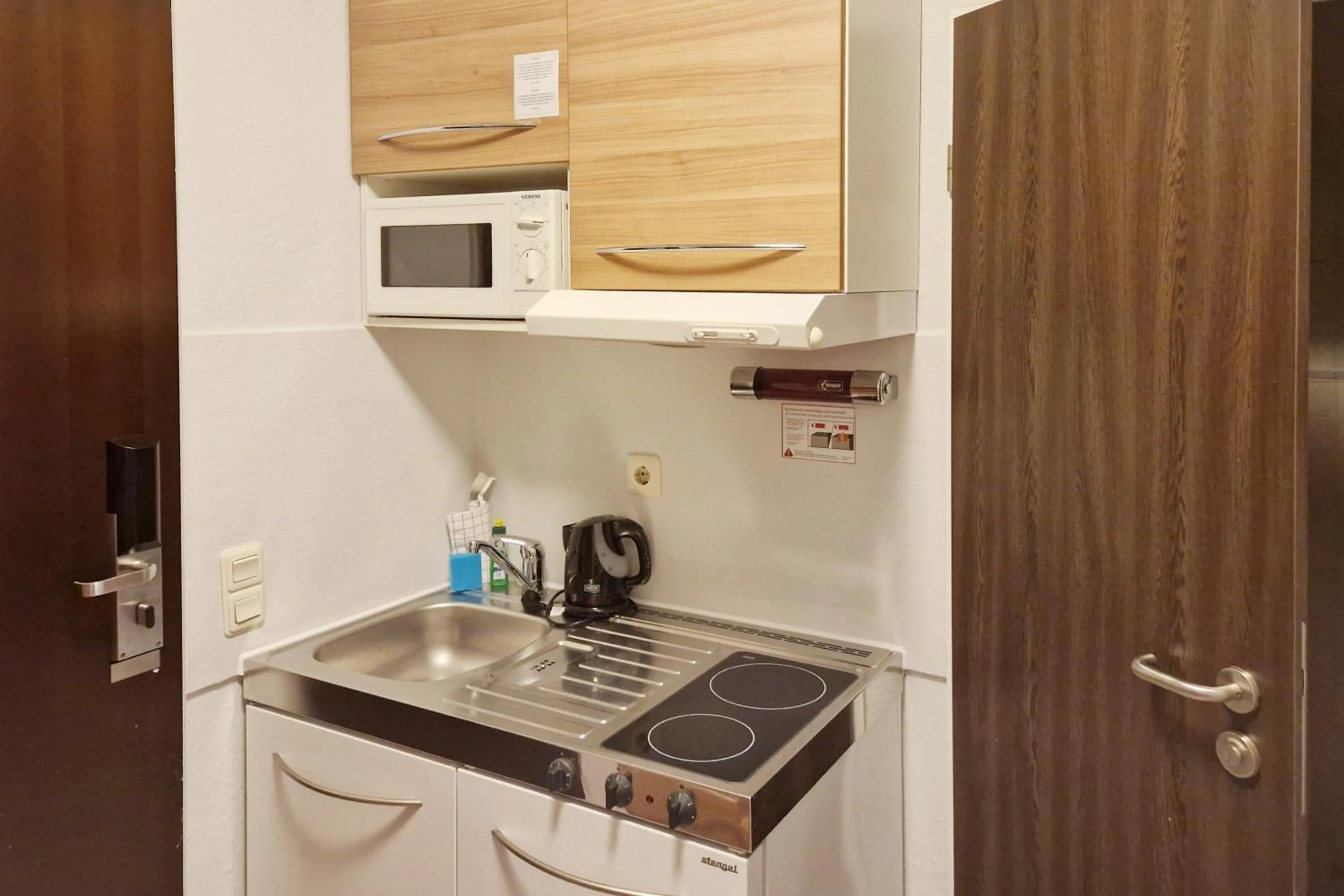 Photo of the whole room in Garner Hotel Bochum by IHG