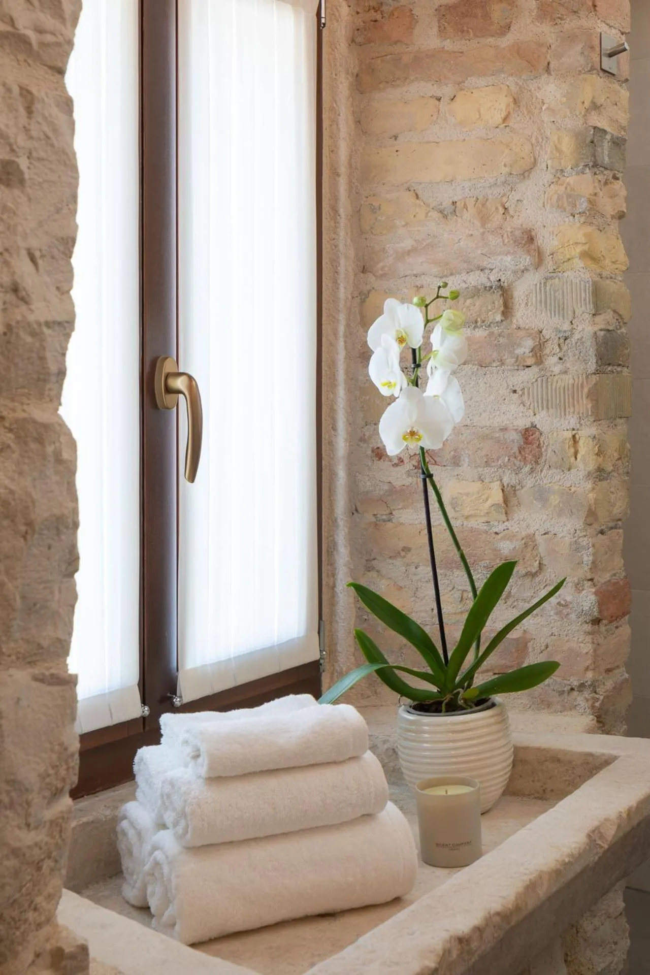 Decorative detail in Luxury Rooms MA de Dominis