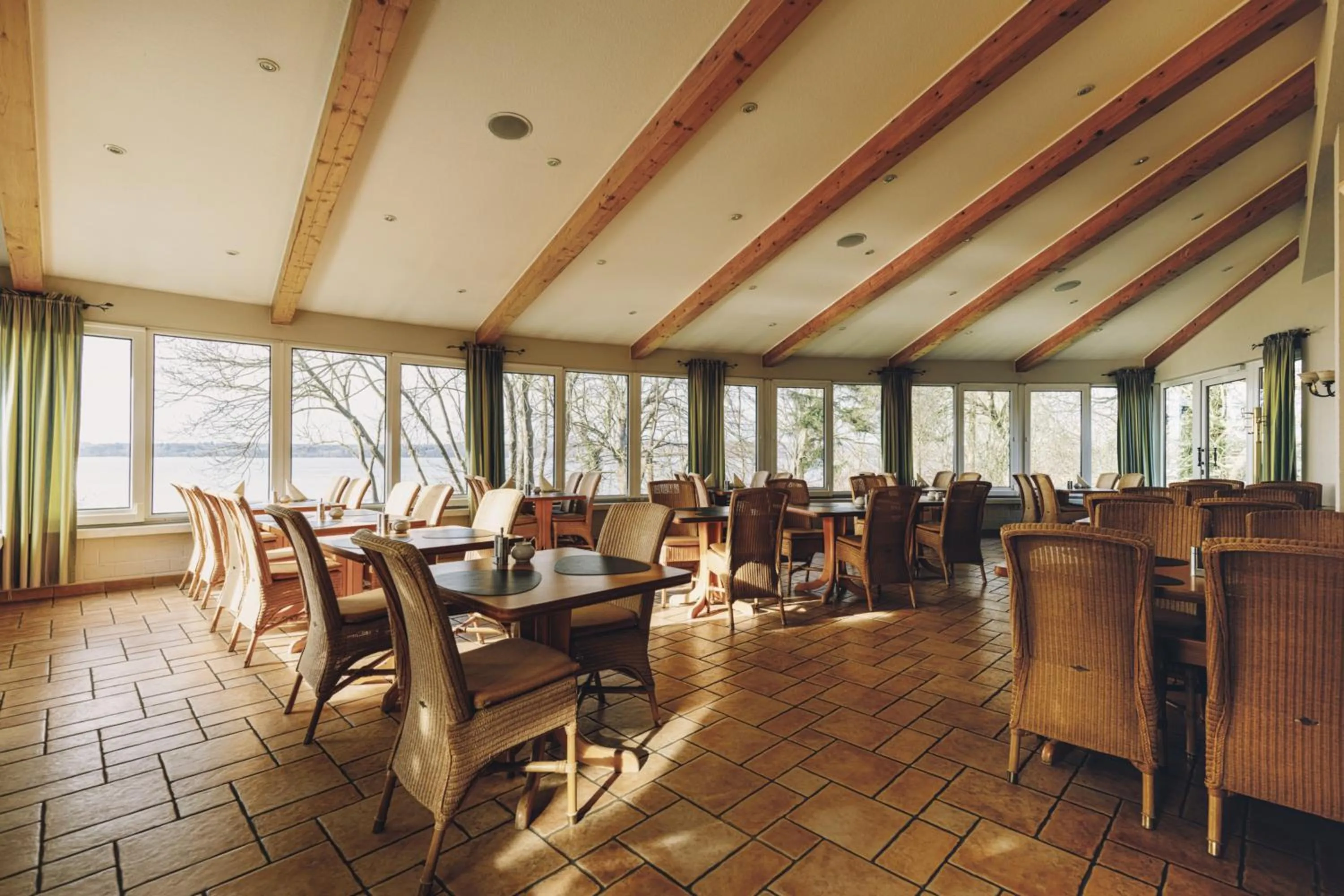 Restaurant/places to eat in Seehotel Heidehof