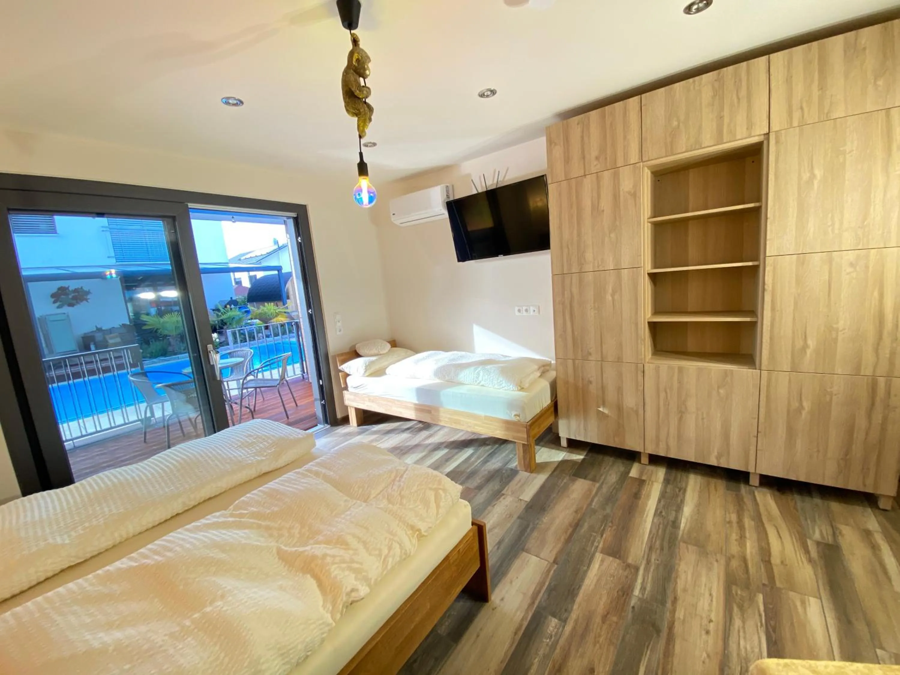 Photo of the whole room, Bed in AVALON ideal gelegen zwischen Europapark und Rulantica