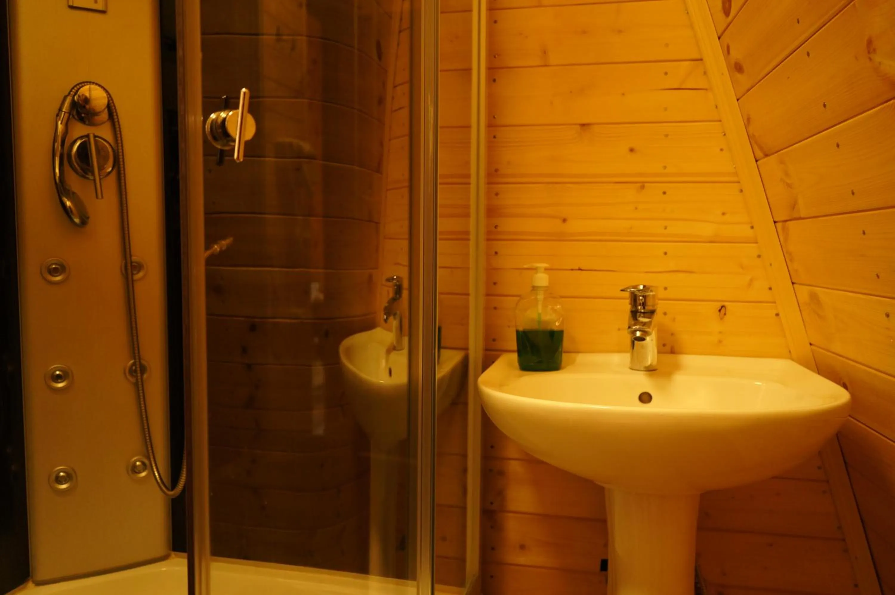 Bathroom in Paradiso Mestia