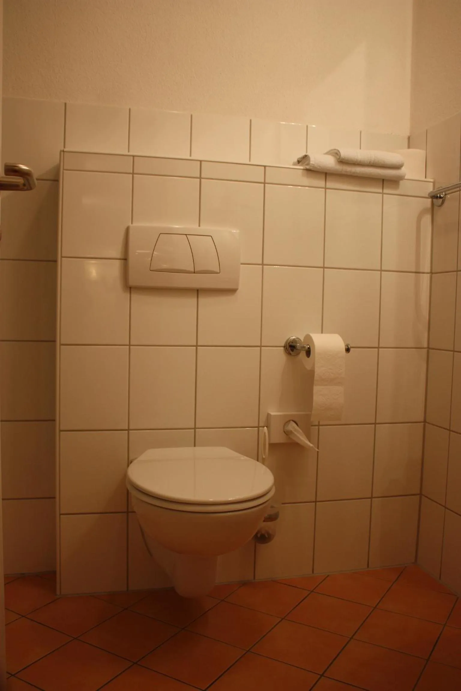 Toilet in Cross-Country-Hotel Hirsch