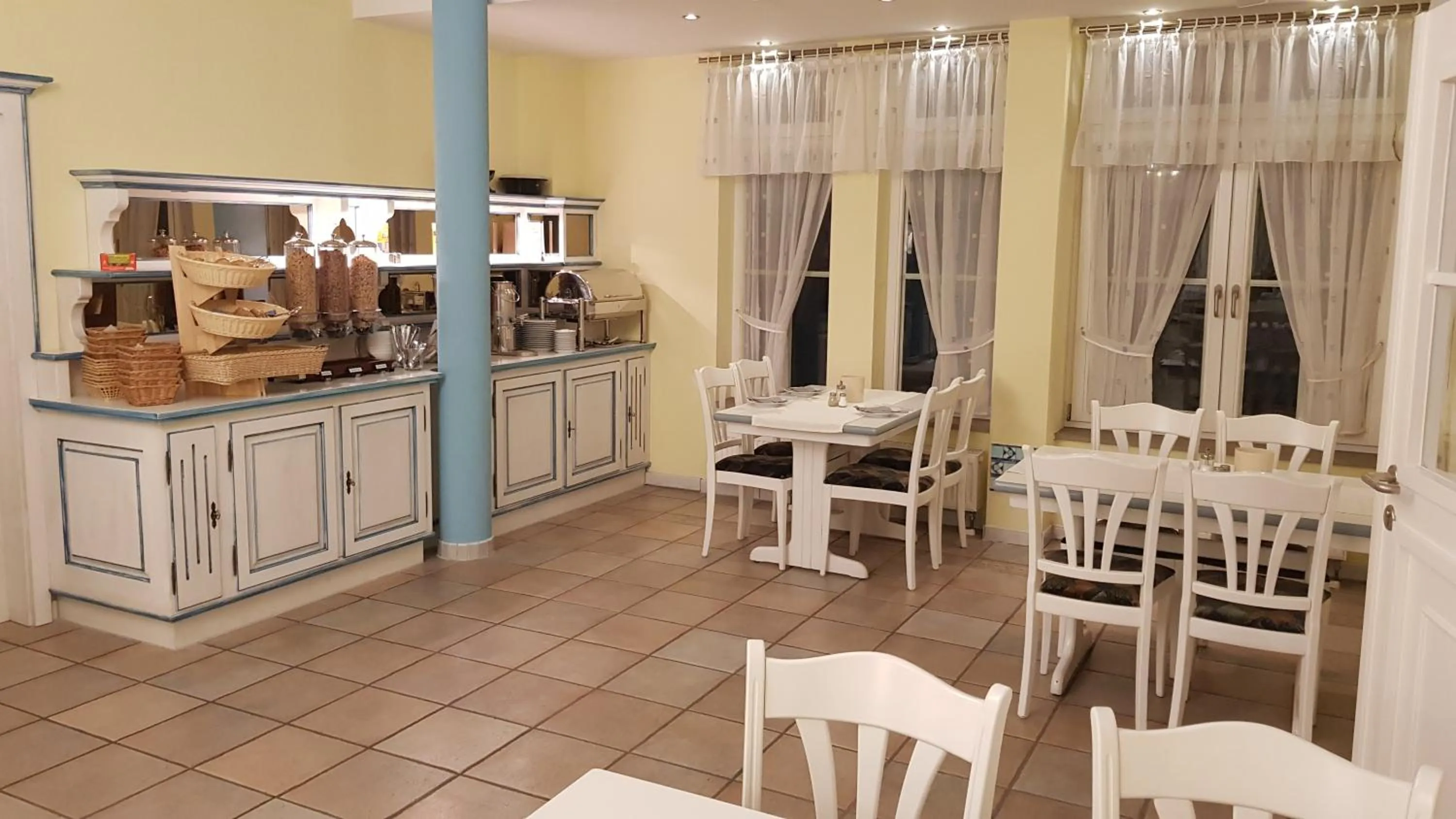 Breakfast in Cross-Country-Hotel Hirsch