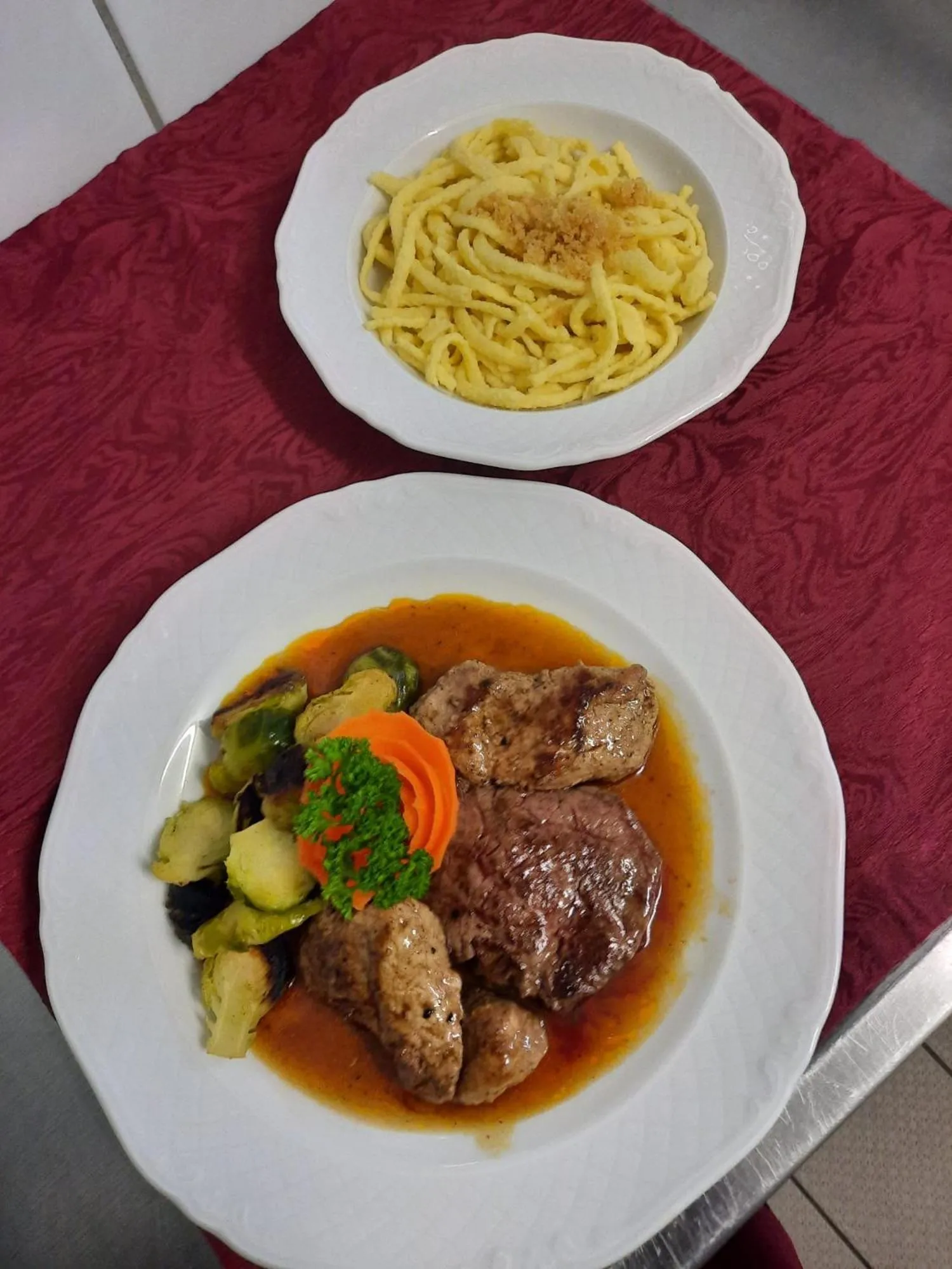 Restaurant/places to eat in Cross-Country-Hotel Hirsch