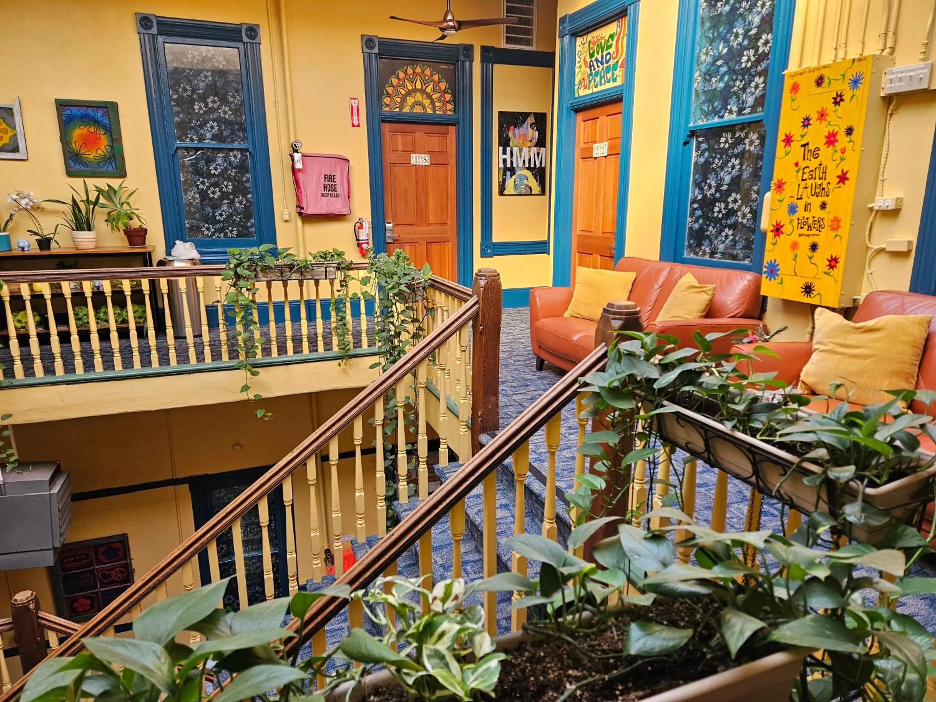 Decorative detail in Gaslamp Hostel