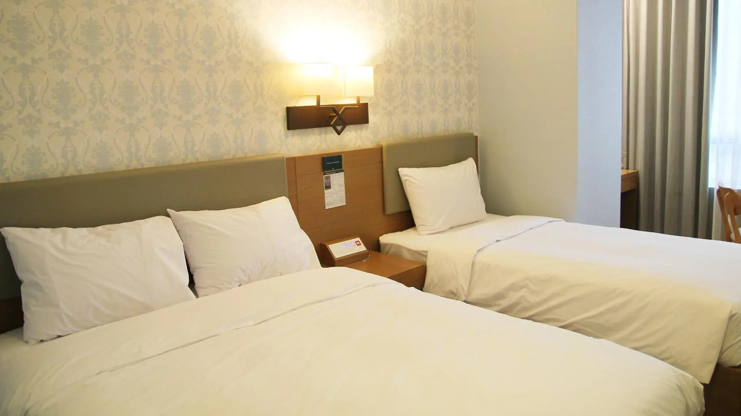 Deluxe Twin Room in Mohenic Hotel Seoul Myeongdong Deluxe Twin Room in Mohenic Hotel Seoul Myeongdong