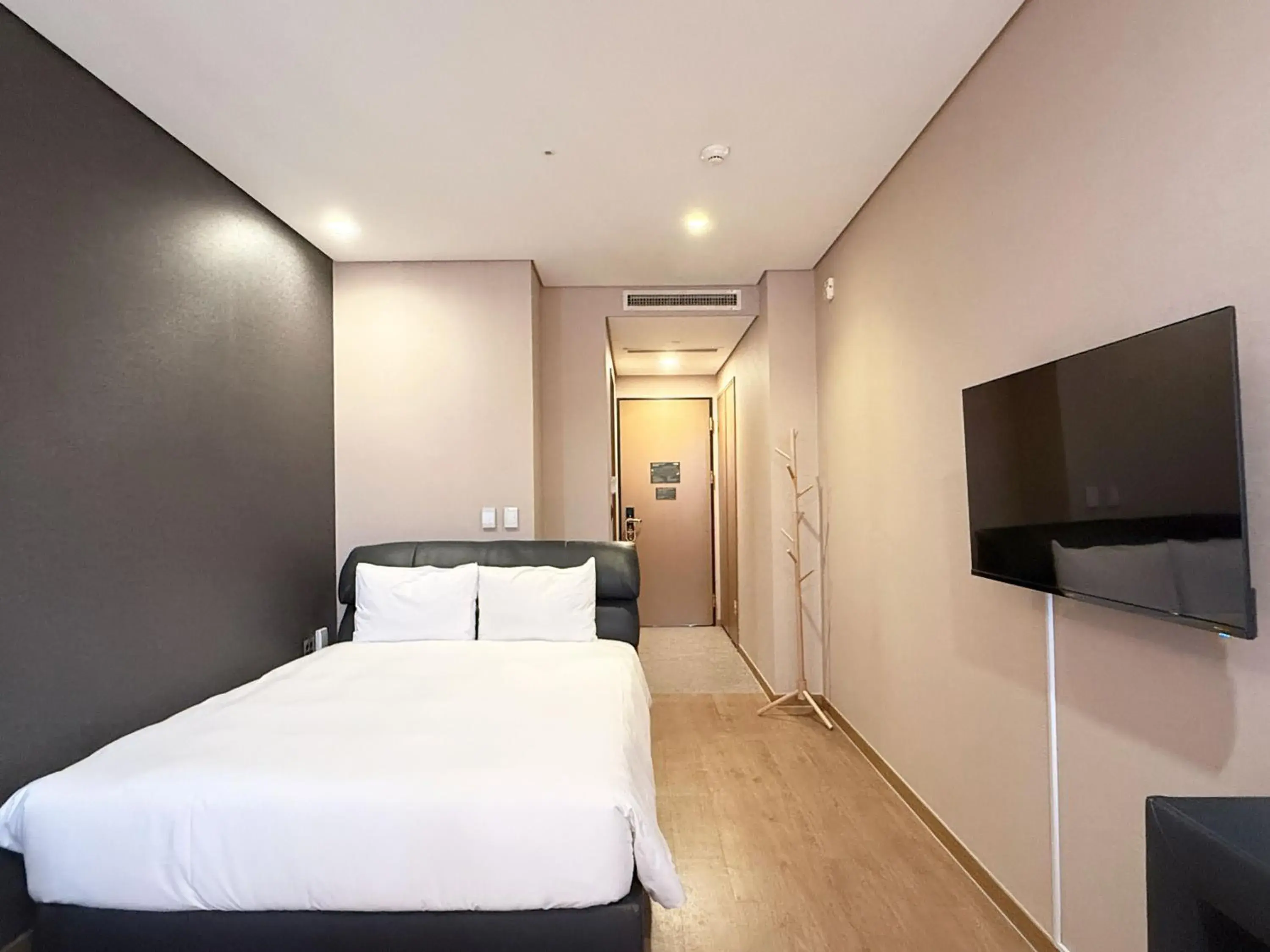 Superior Double Room in Mohenic Hotel Seoul Myeongdong Superior Double Room in Mohenic Hotel Seoul Myeongdong