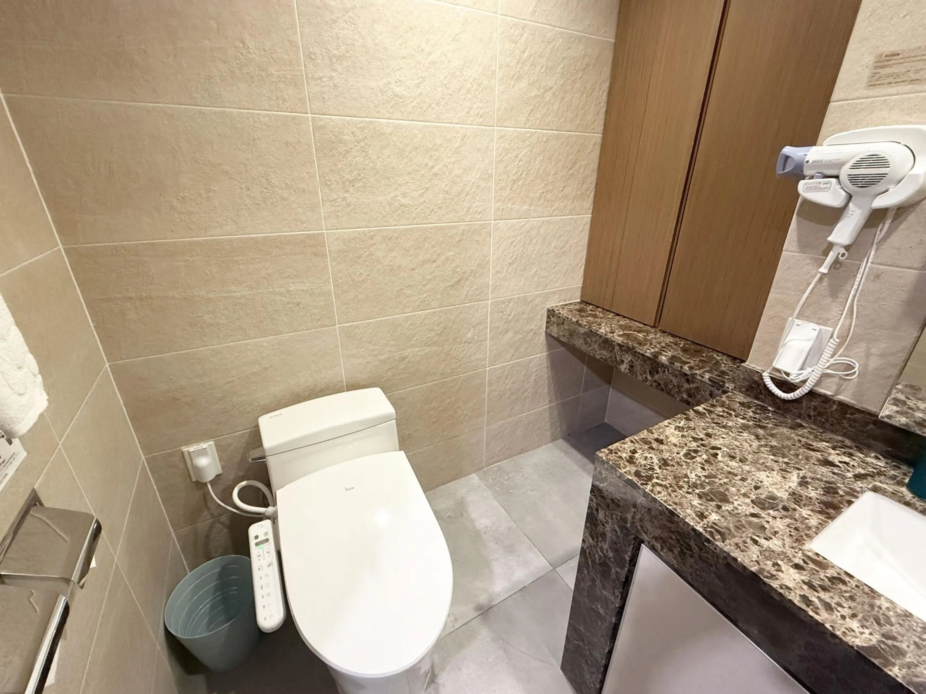 Toilet in Mohenic Hotel Seoul Myeongdong