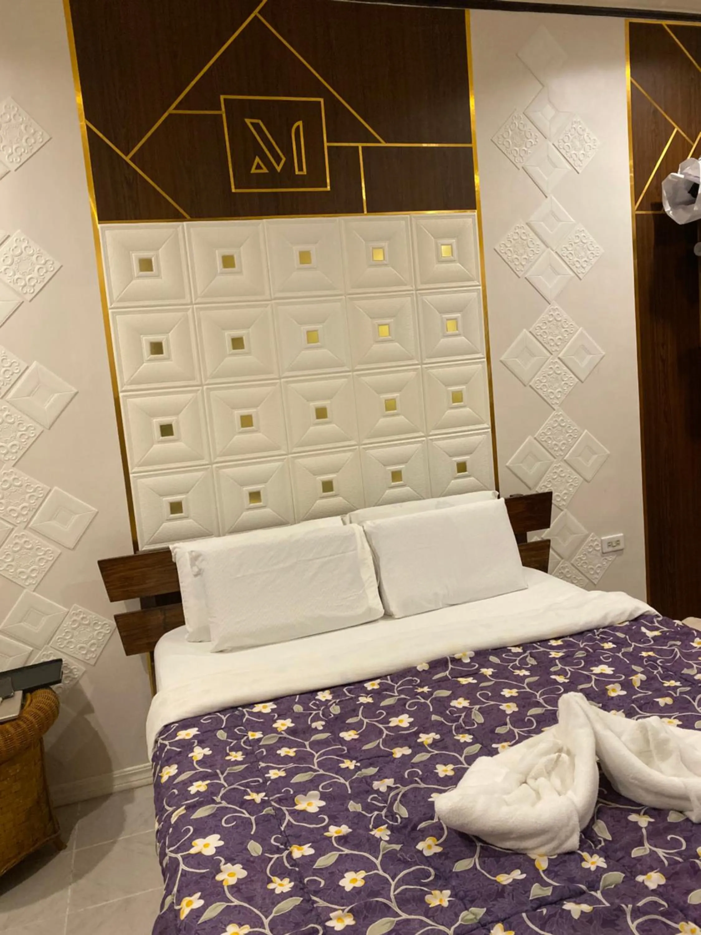 Monallan Boracay Hotel