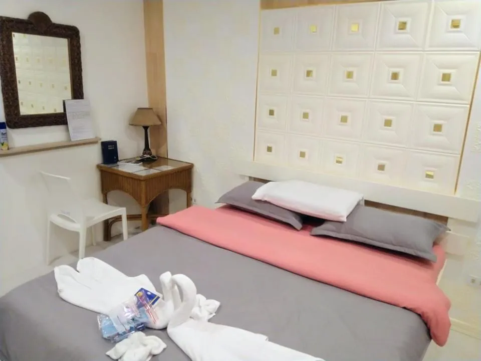 Monallan Boracay Hotel