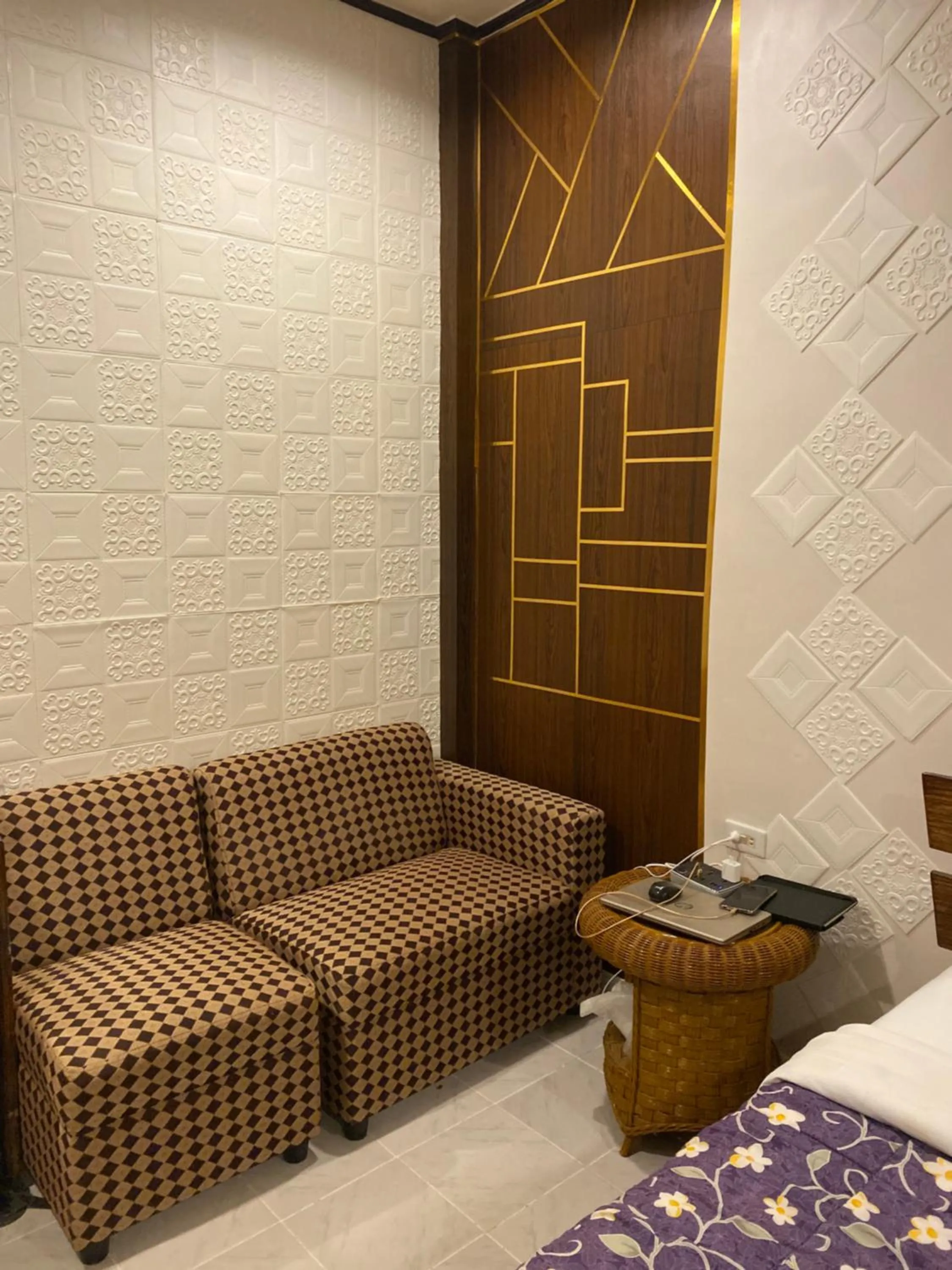 Monallan Boracay Hotel