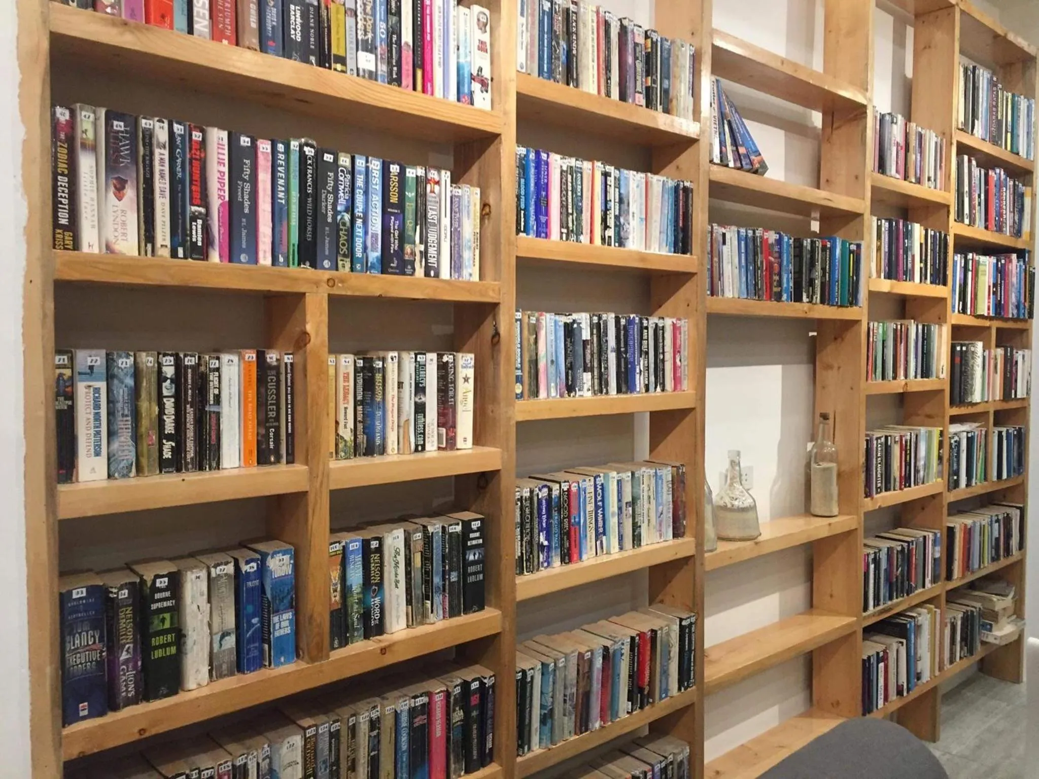 Library in Monallan Boracay Hotel