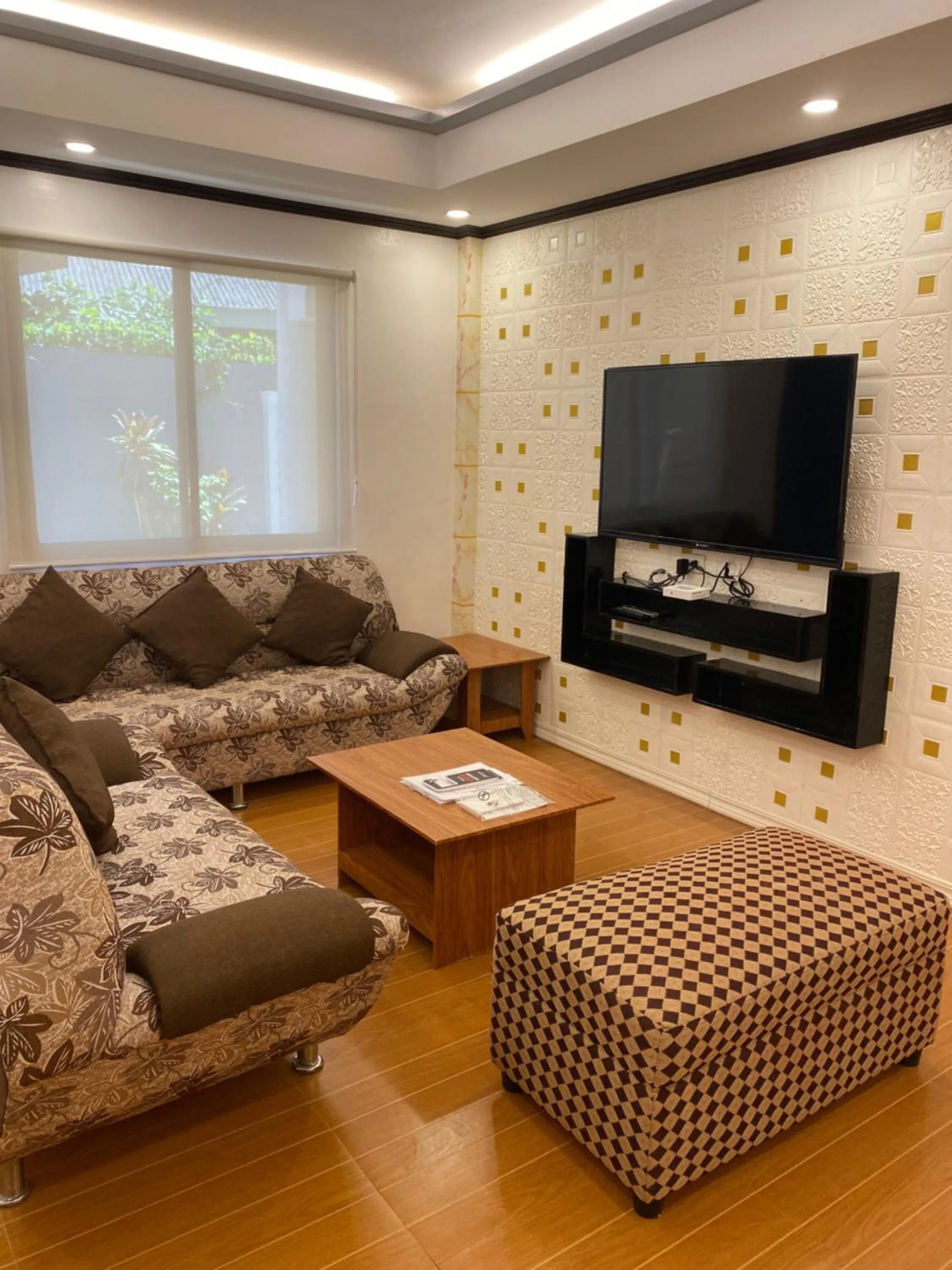 Monallan Boracay Hotel