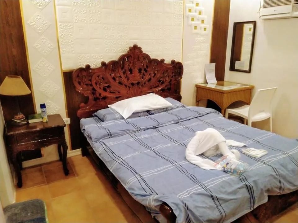 Monallan Boracay Hotel